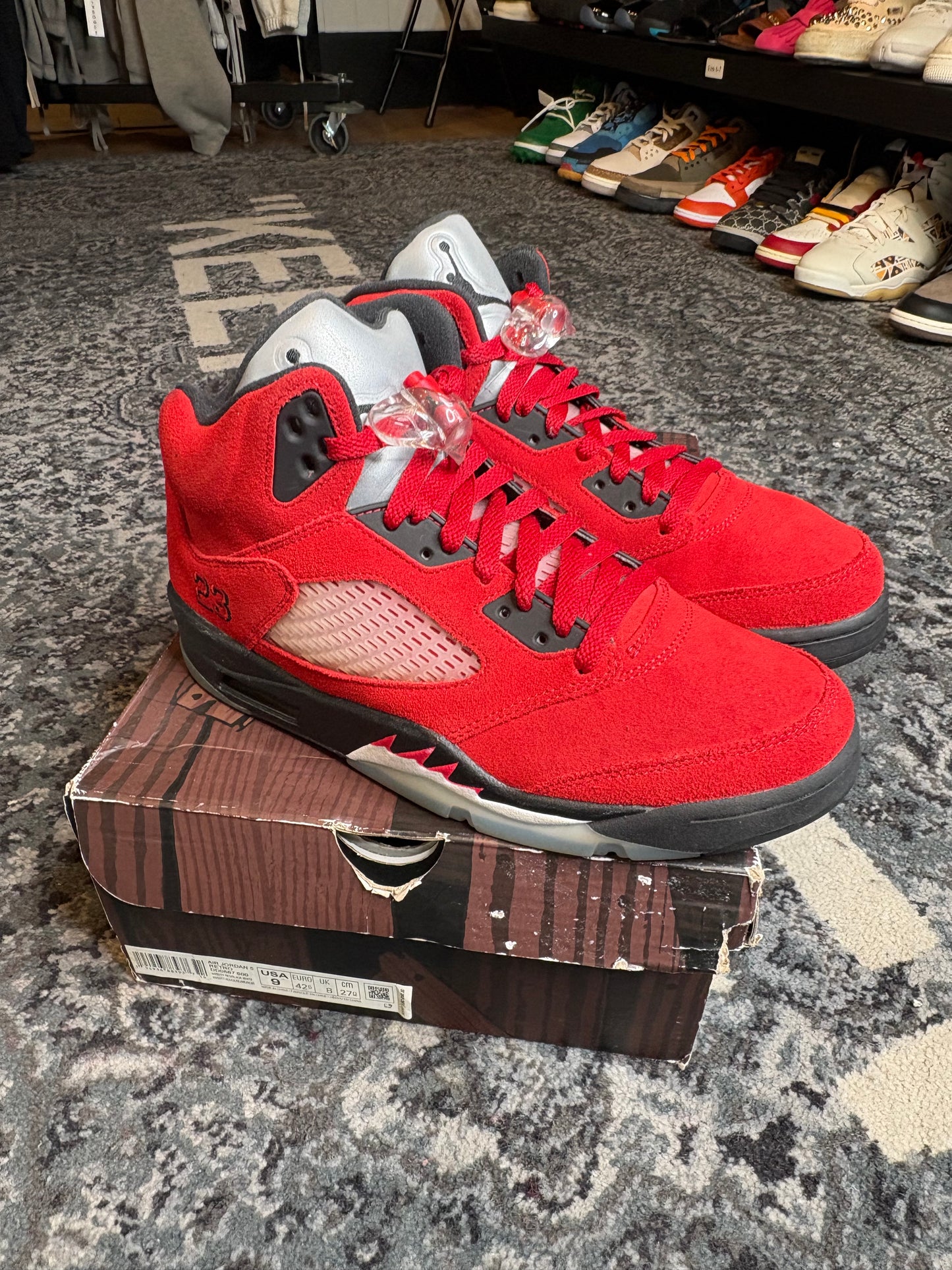 Jordan 5 Retro “Raging Bull” Clean Og Size 9