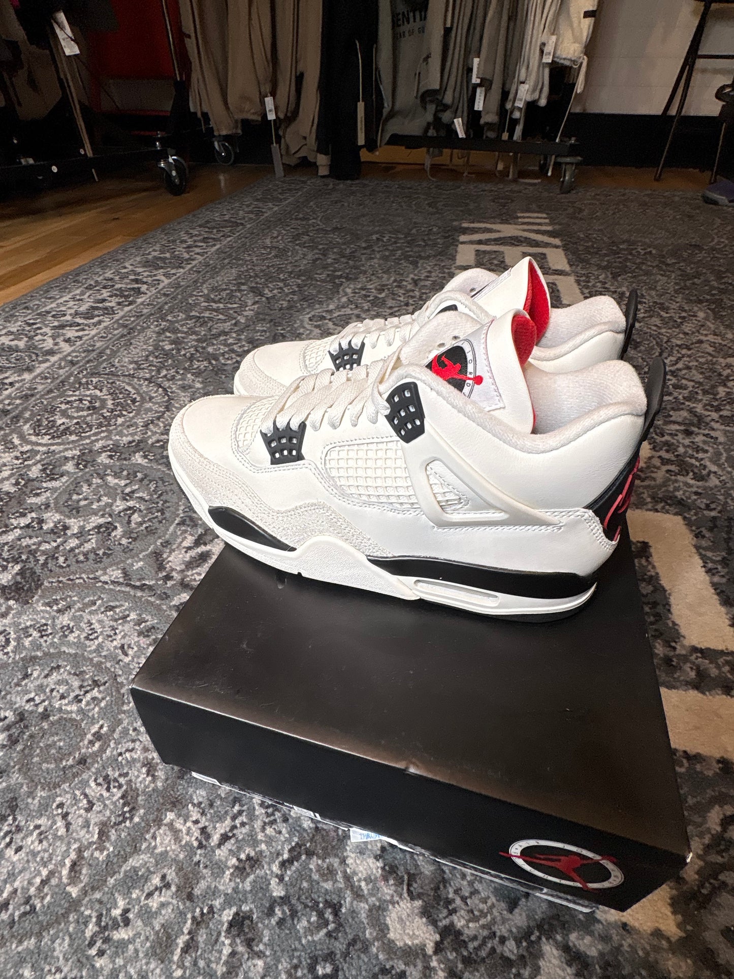 Jordan 4 Retro “Flight Club” Clean Og Size 9