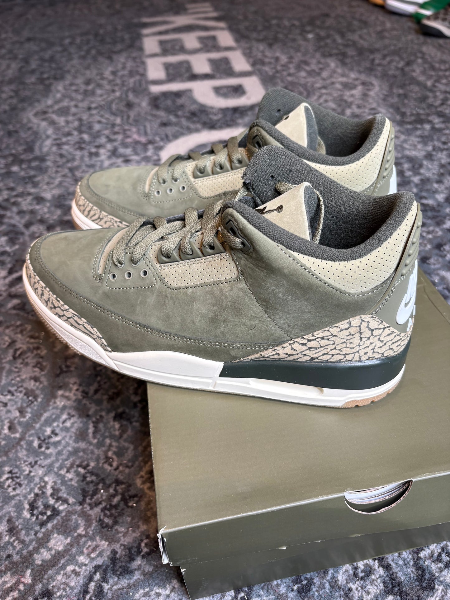 Jordan 3 Retro “Family Affair” Clean Og Size 9