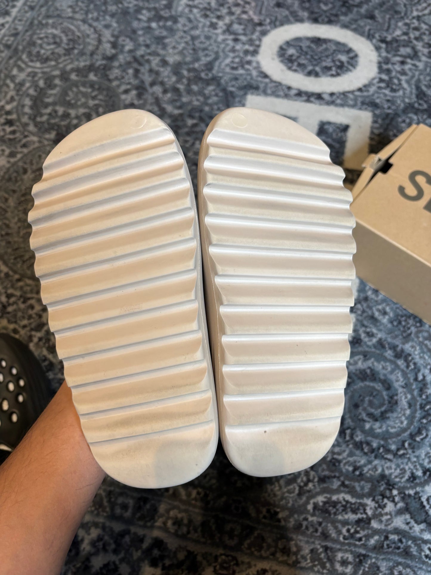 Yeezy Slide “Pure” CLEAN OG SIZE 8