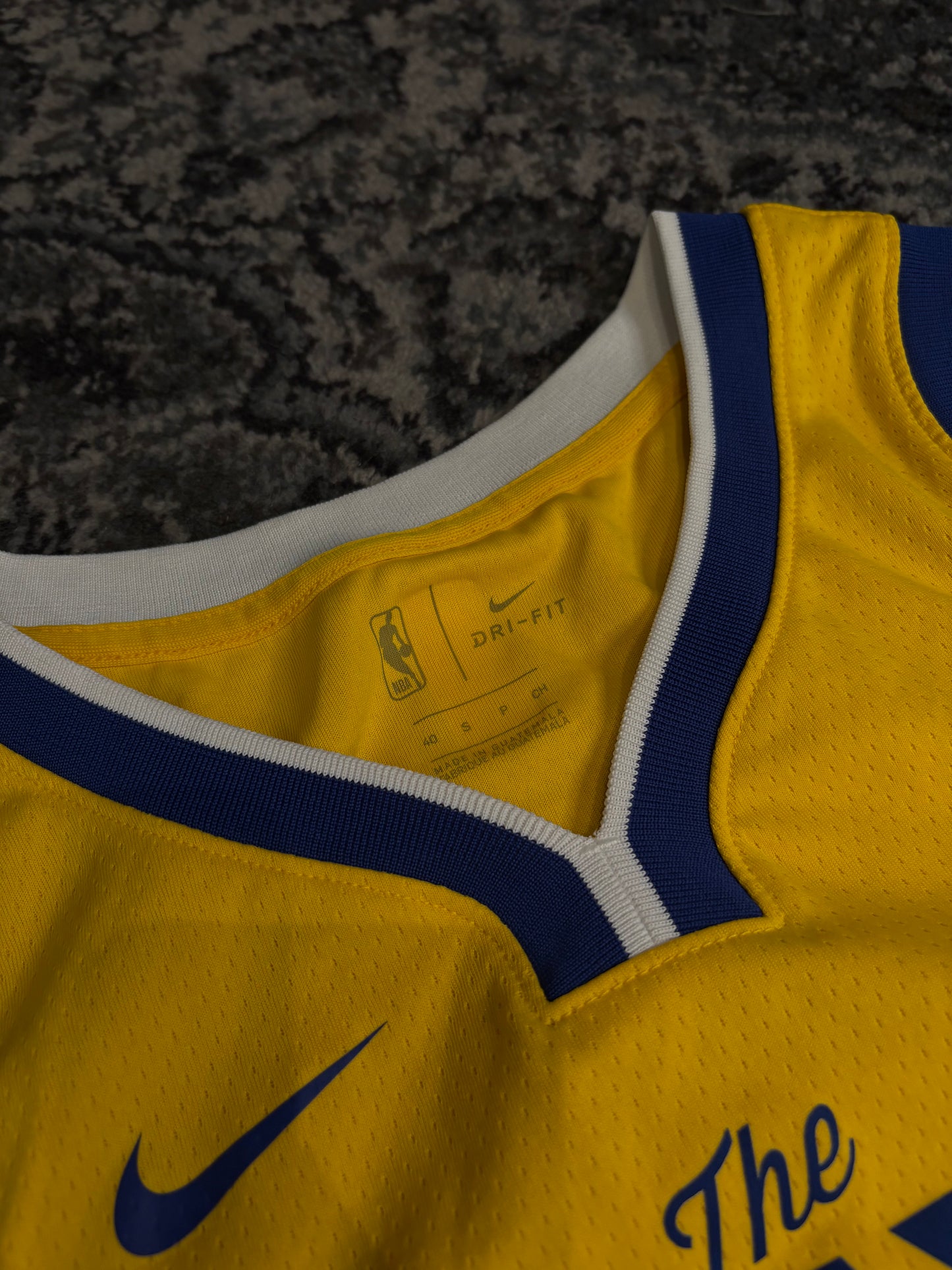 Curry Golden Bay Jersey Size Small