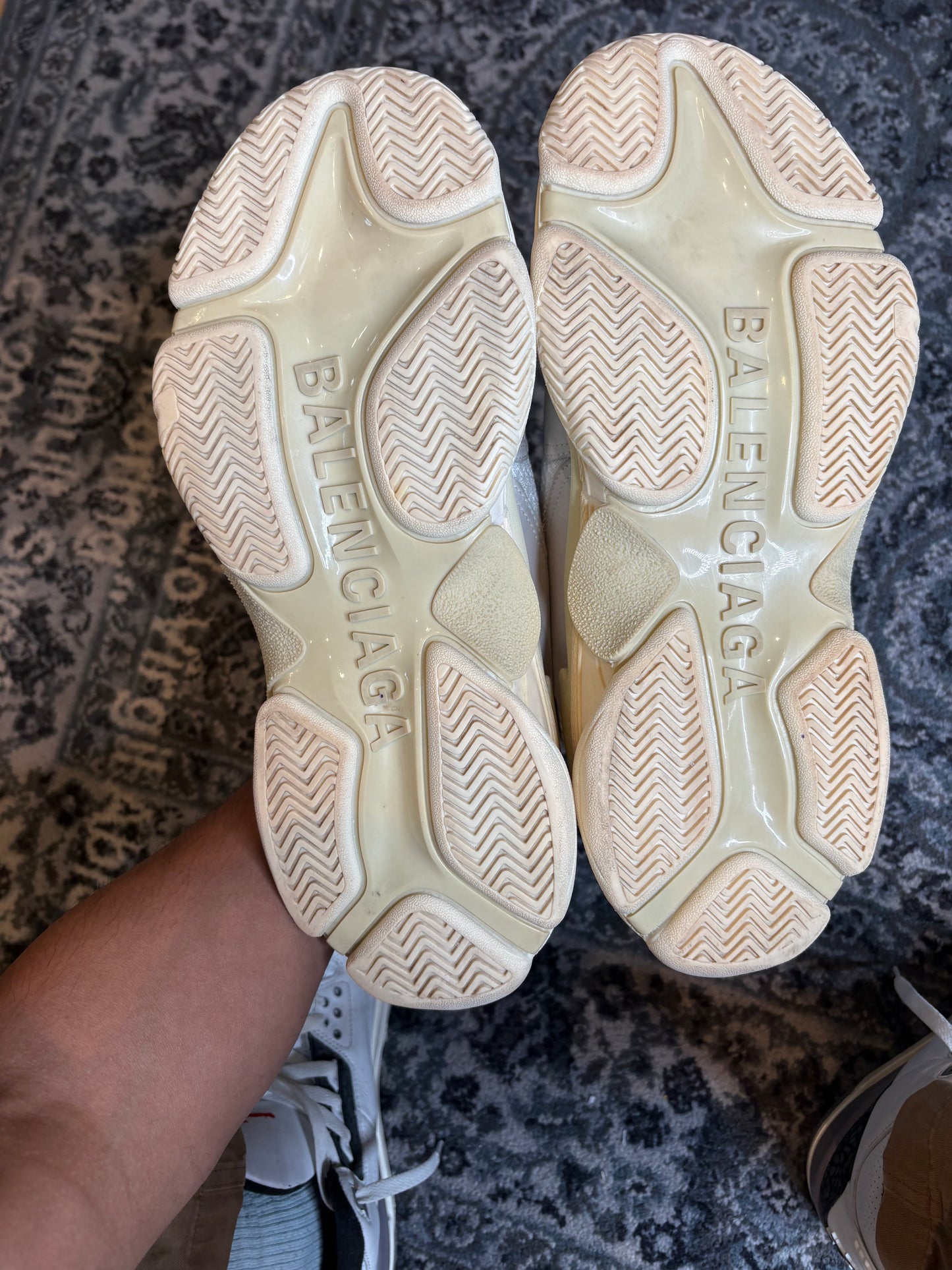 Balenciaga Triple S “White” Clean Nb Size 10(43 EU)