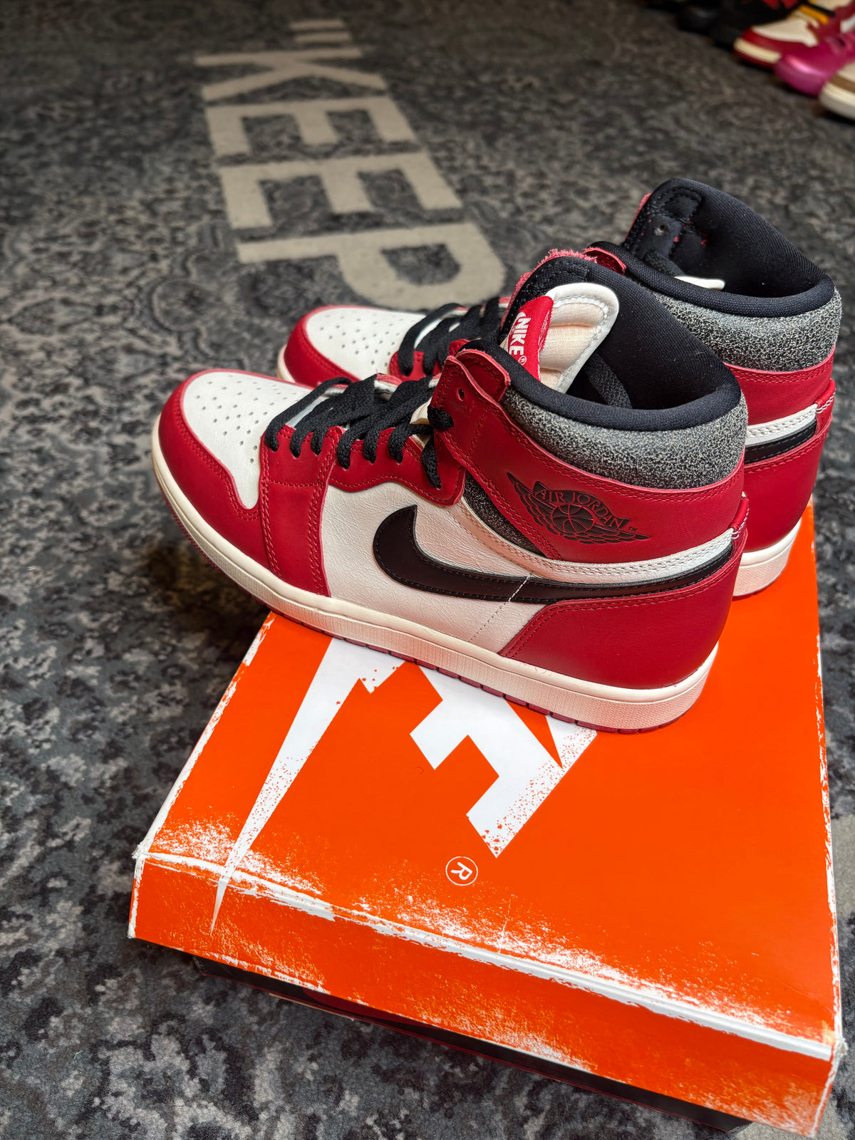 Jordan 1 Retro “Lost and Found” Clean Og Size 9.5