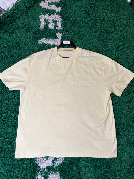 FOG Essentials Tee Canary Size XL
