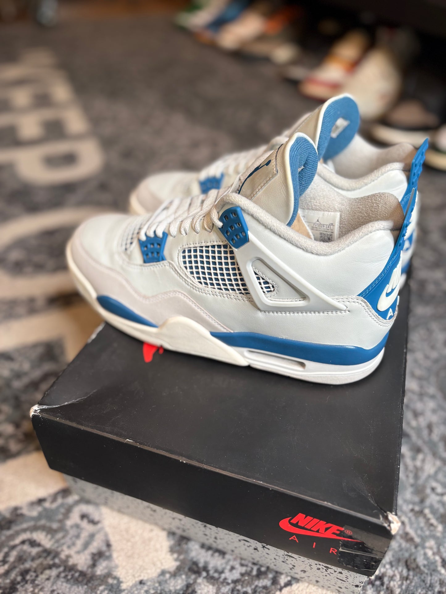 Jordan 4 Retro “Military Blue” Clean Og Size 9