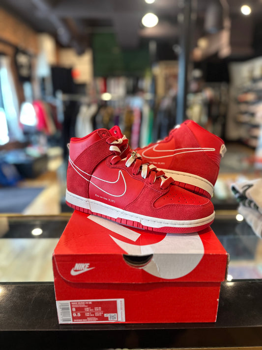 Nike Dunk First Use Red DS OG Size 8