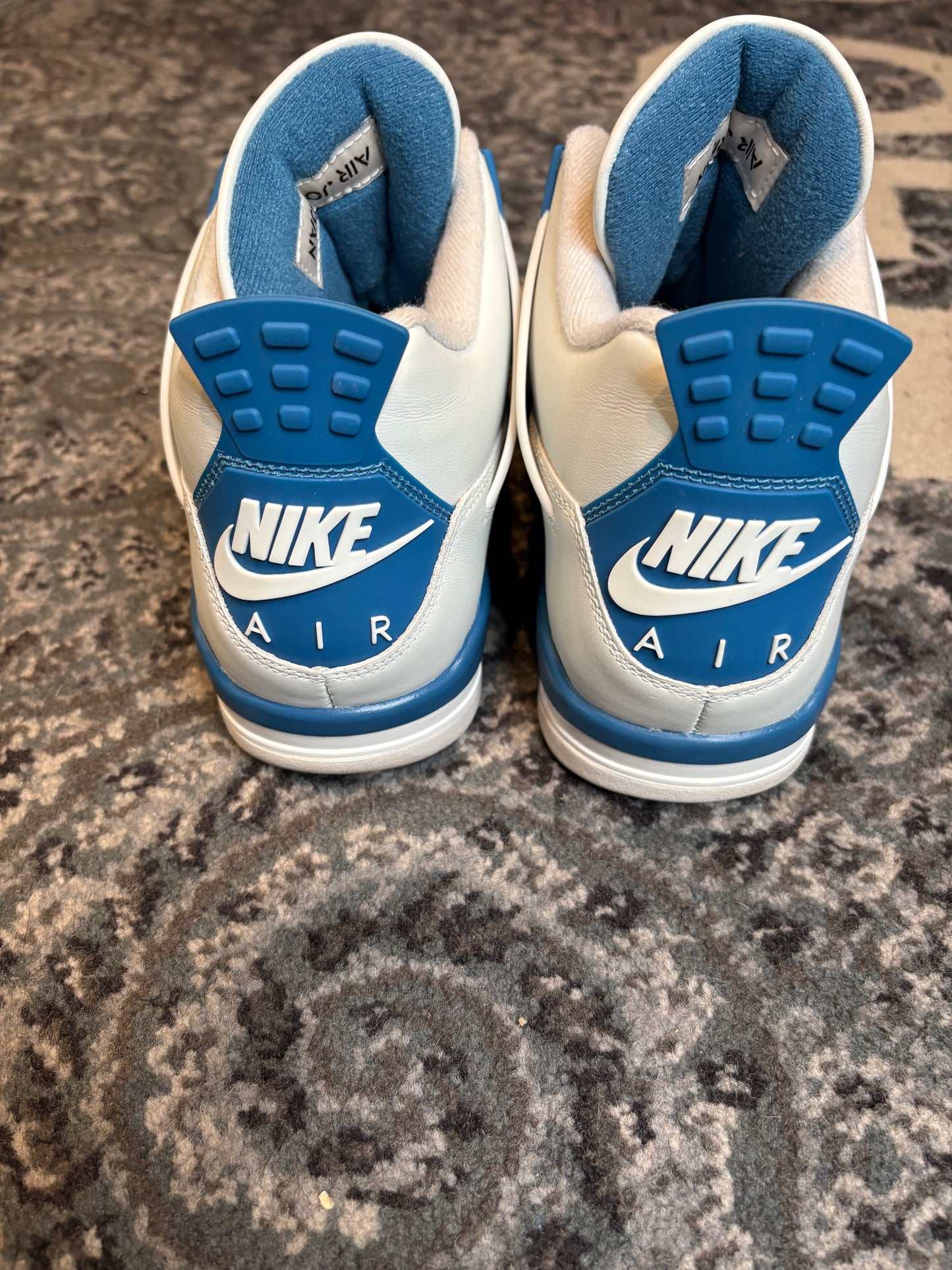Jordan 4 Retro “Military Blue” Clean Og Size 10
