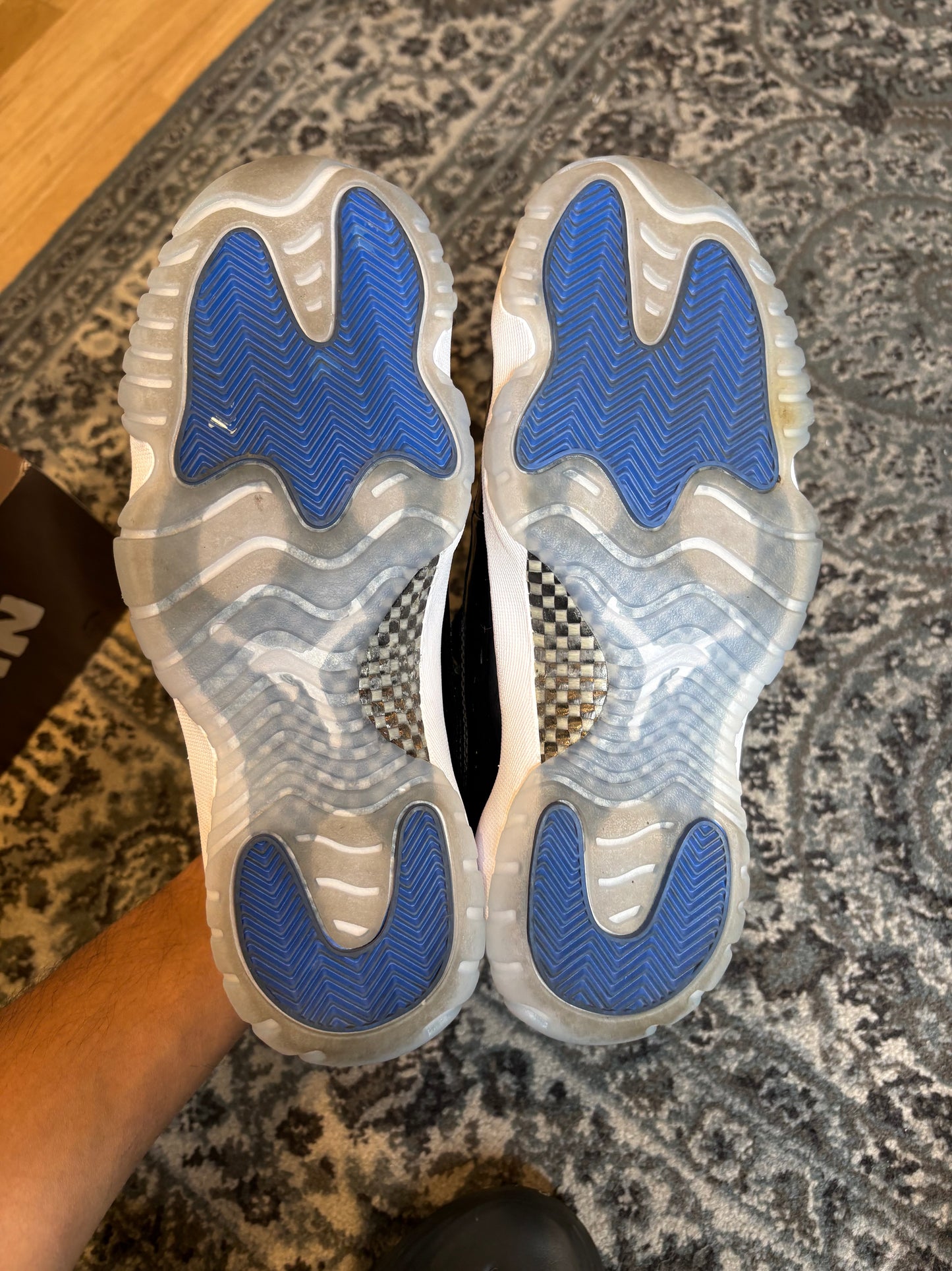 Jordan 11 Retro Low “Space Jam” CLEAN OG SIZE 9