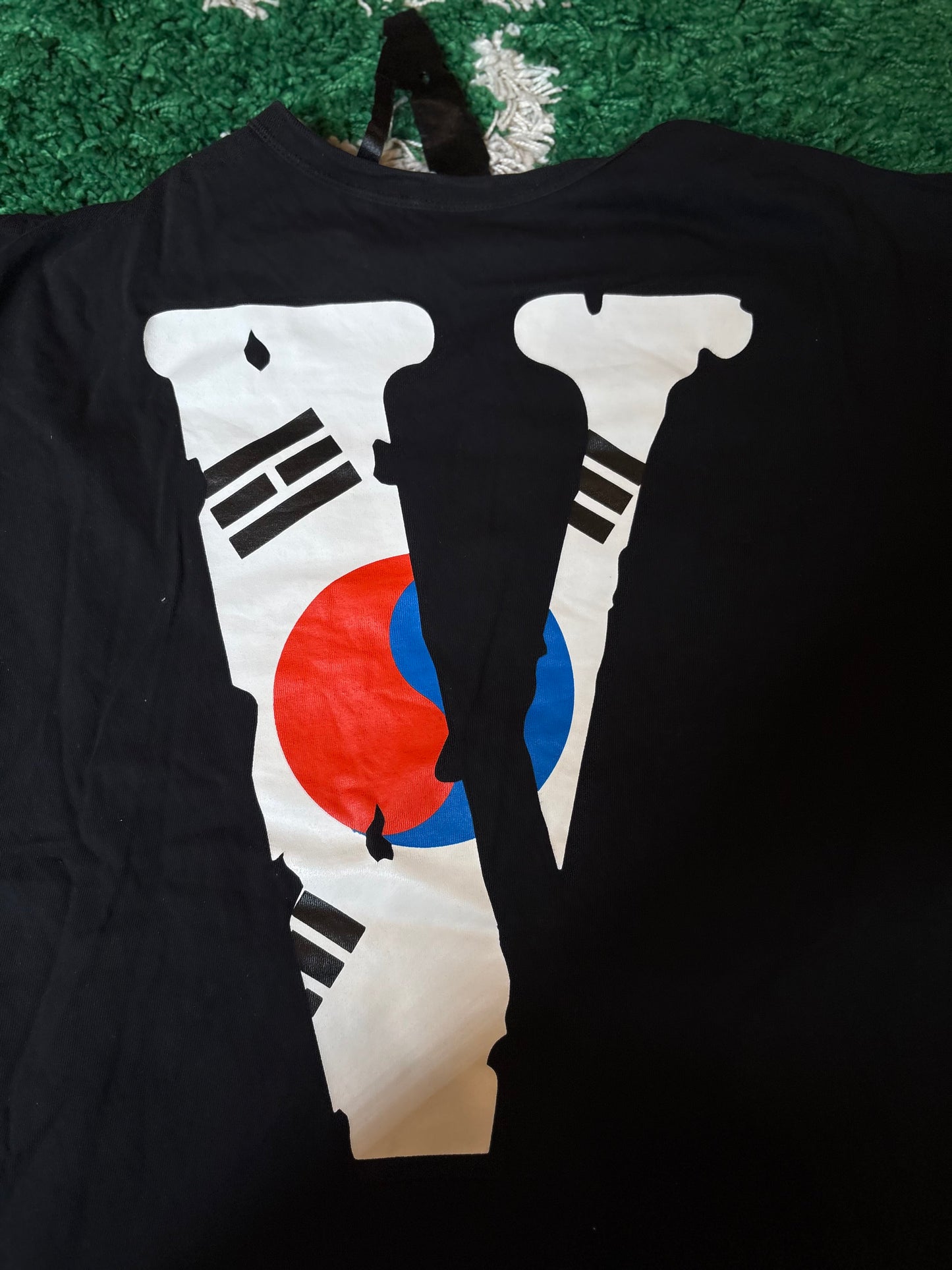 Vlone Korea Tee Black Size XL