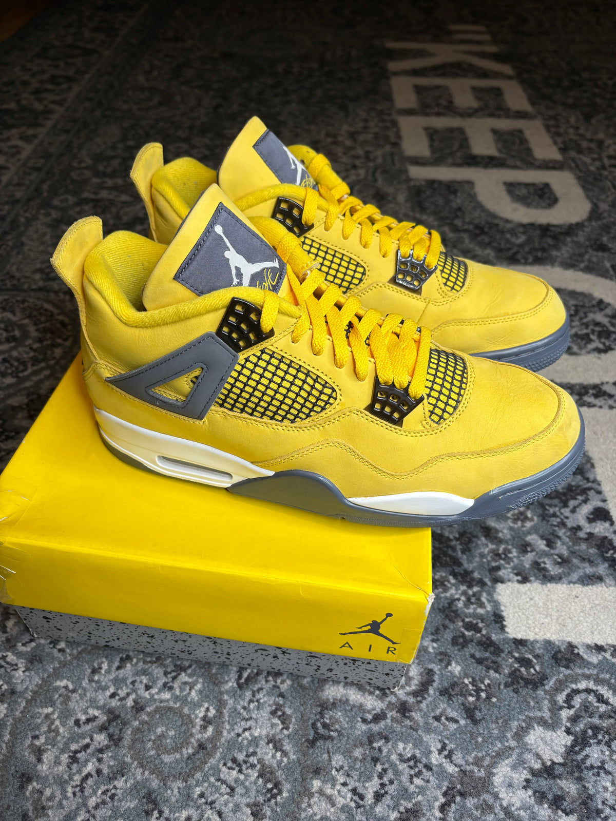 Jordan 4 Retro “Lightning” Clean Og Size 11