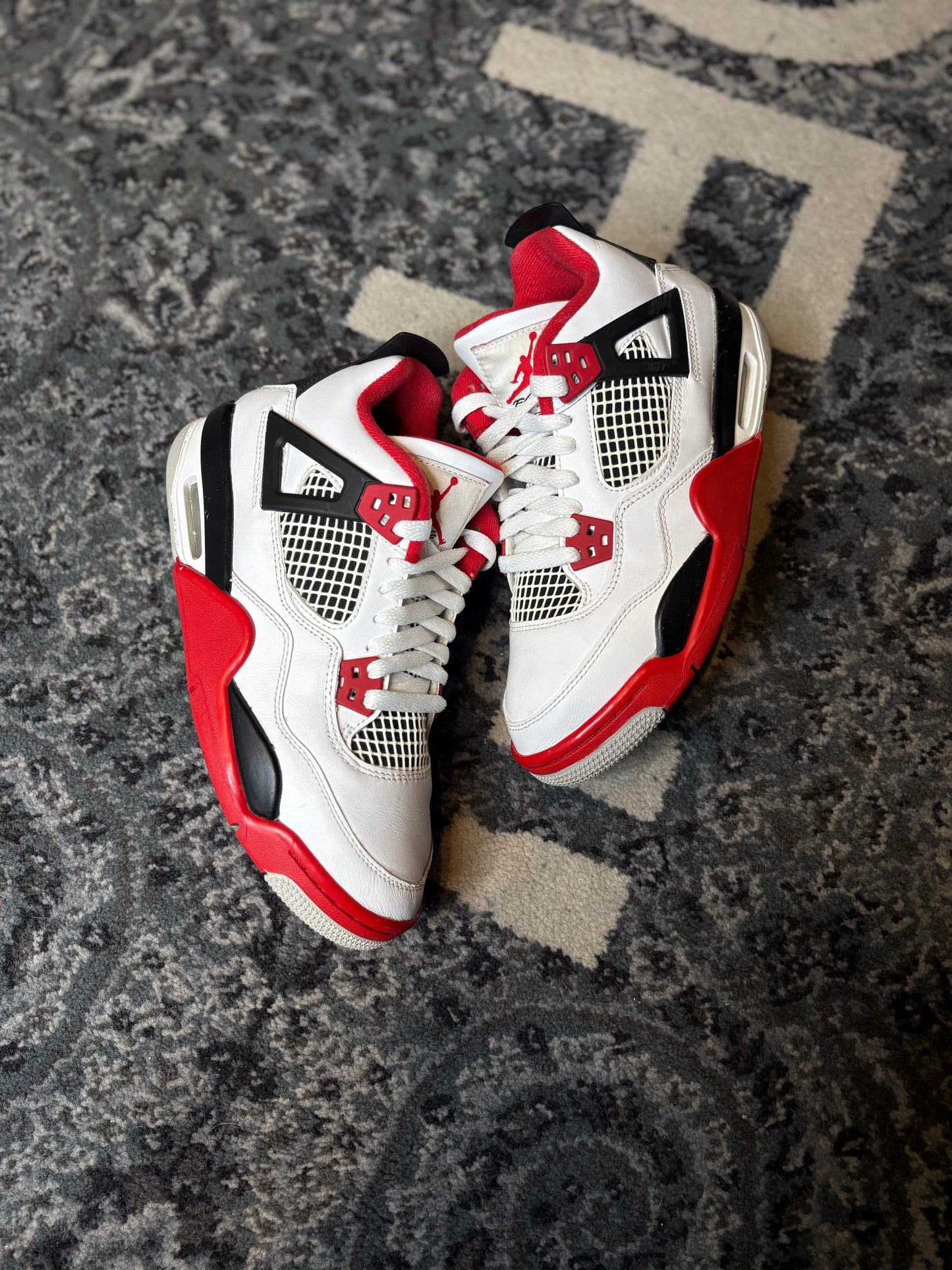 Jordan 4 Retro “Fire Red” Clean Nb Size 6Y