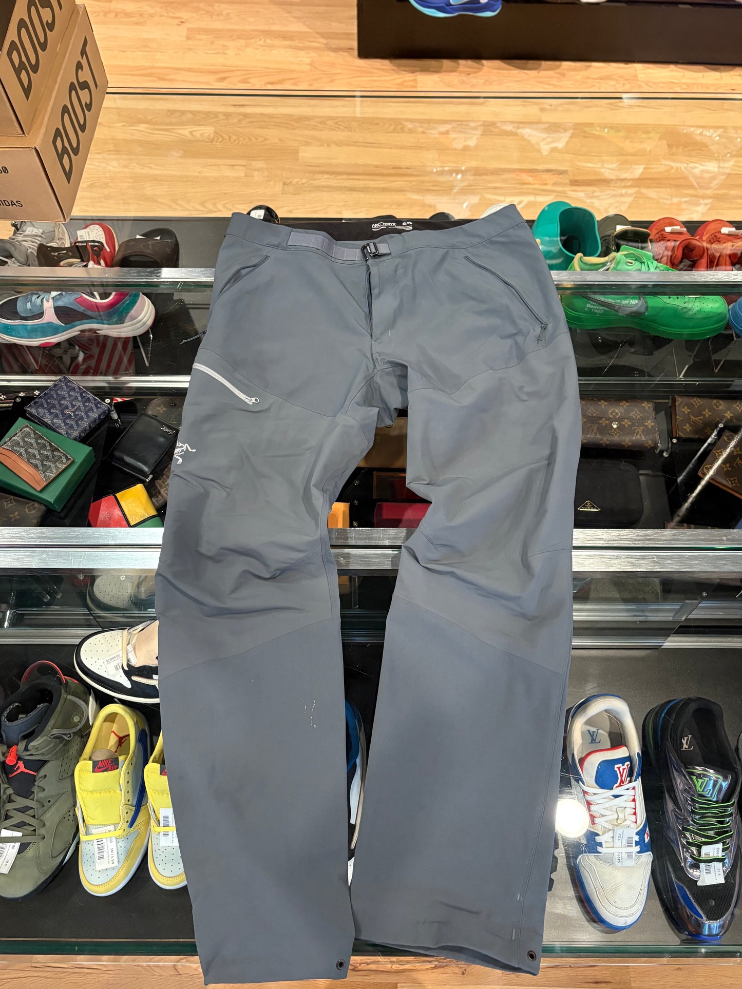 Arcteryx Gray Pants Size XL