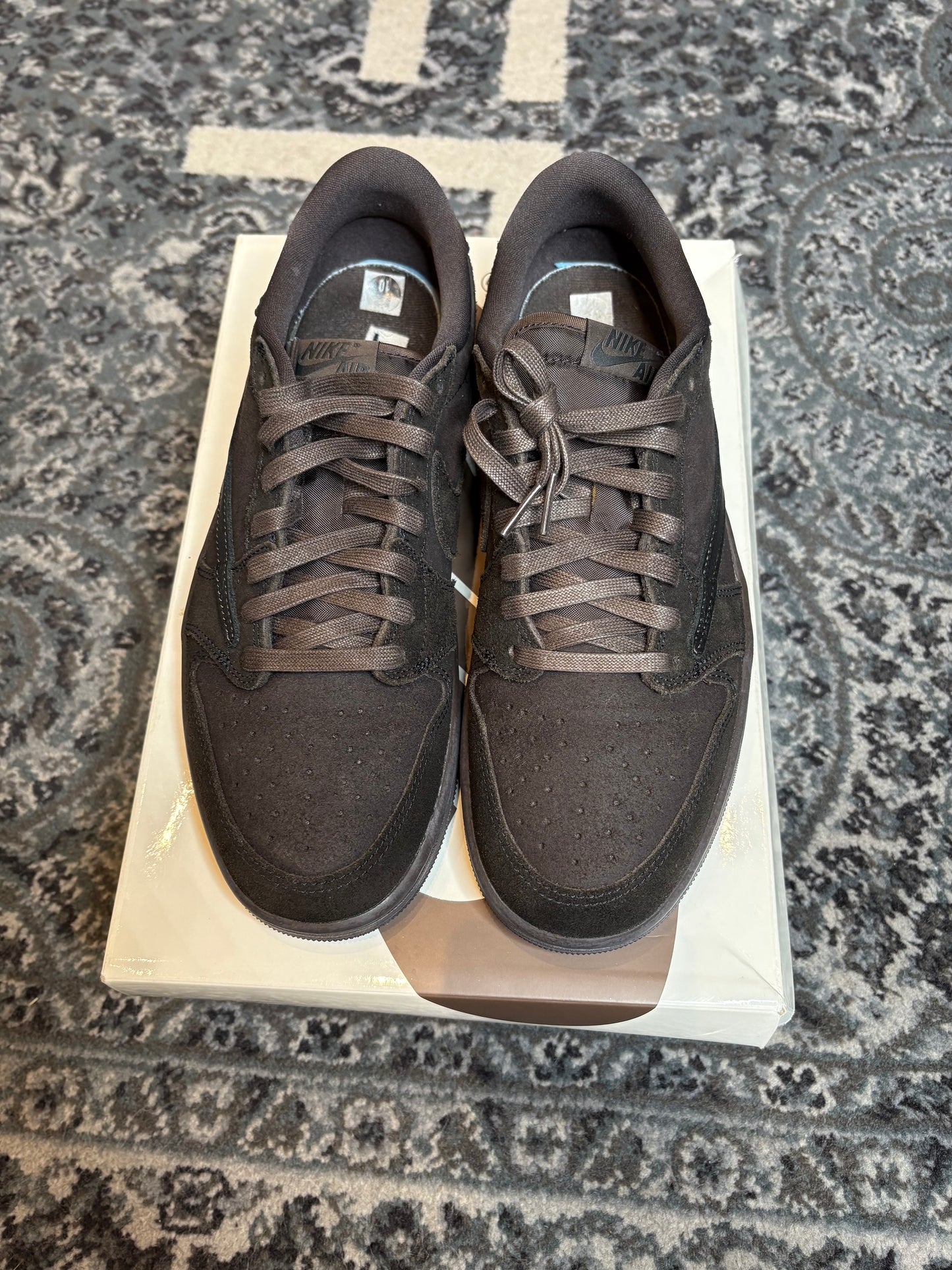 Jordan 1 Retro Low “Travis Scott Velvet Brown” OG CLEAN SIZE 10