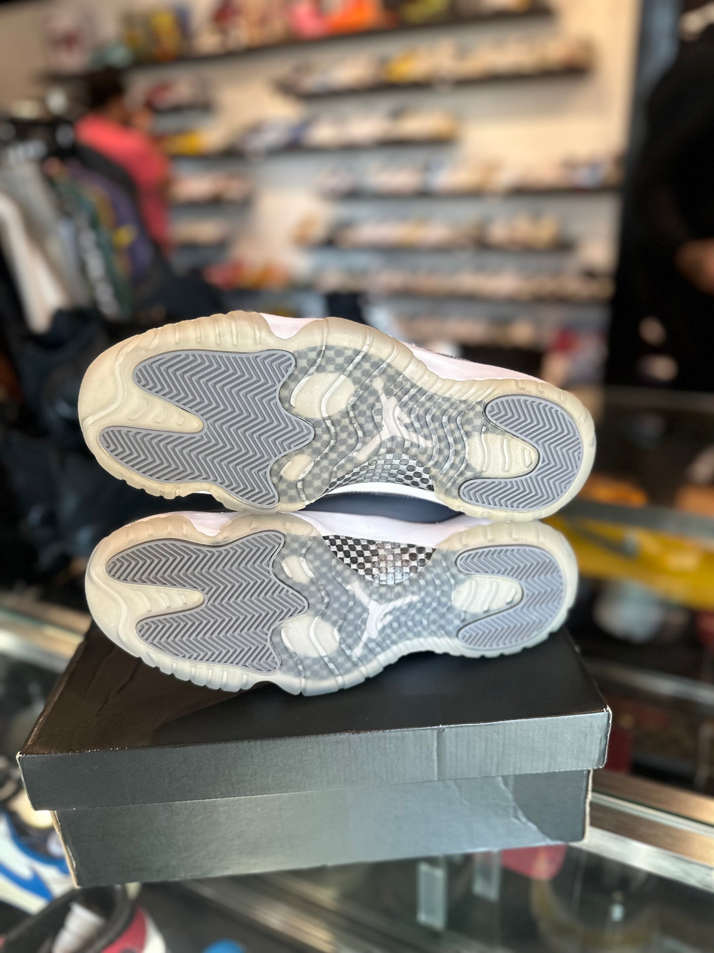 Jordan 11 Retro Low Cool Grey Clean OG Size 11