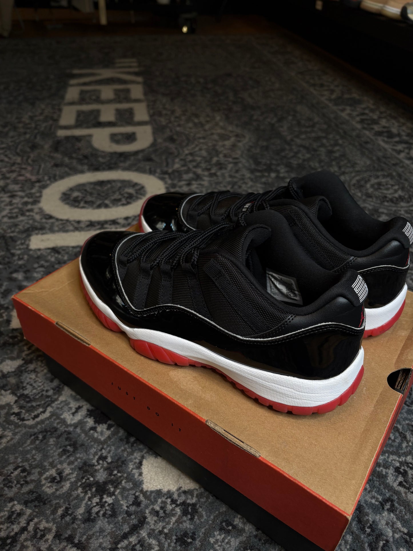 Jordan 11 Retro Low “Bred” OG CLEAN SIZE 11.5
