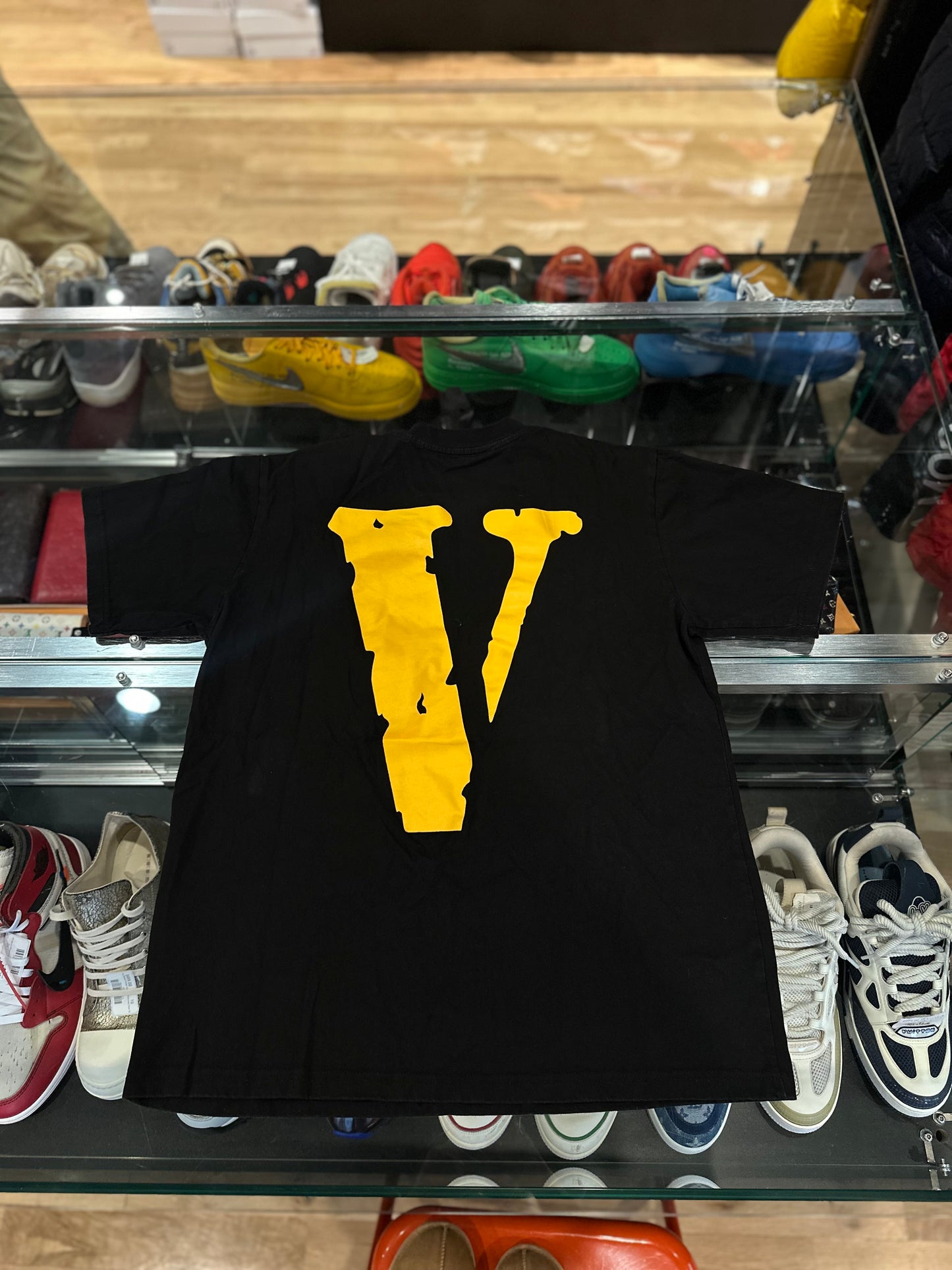 Vlone Tee Black/Yellow Size XL