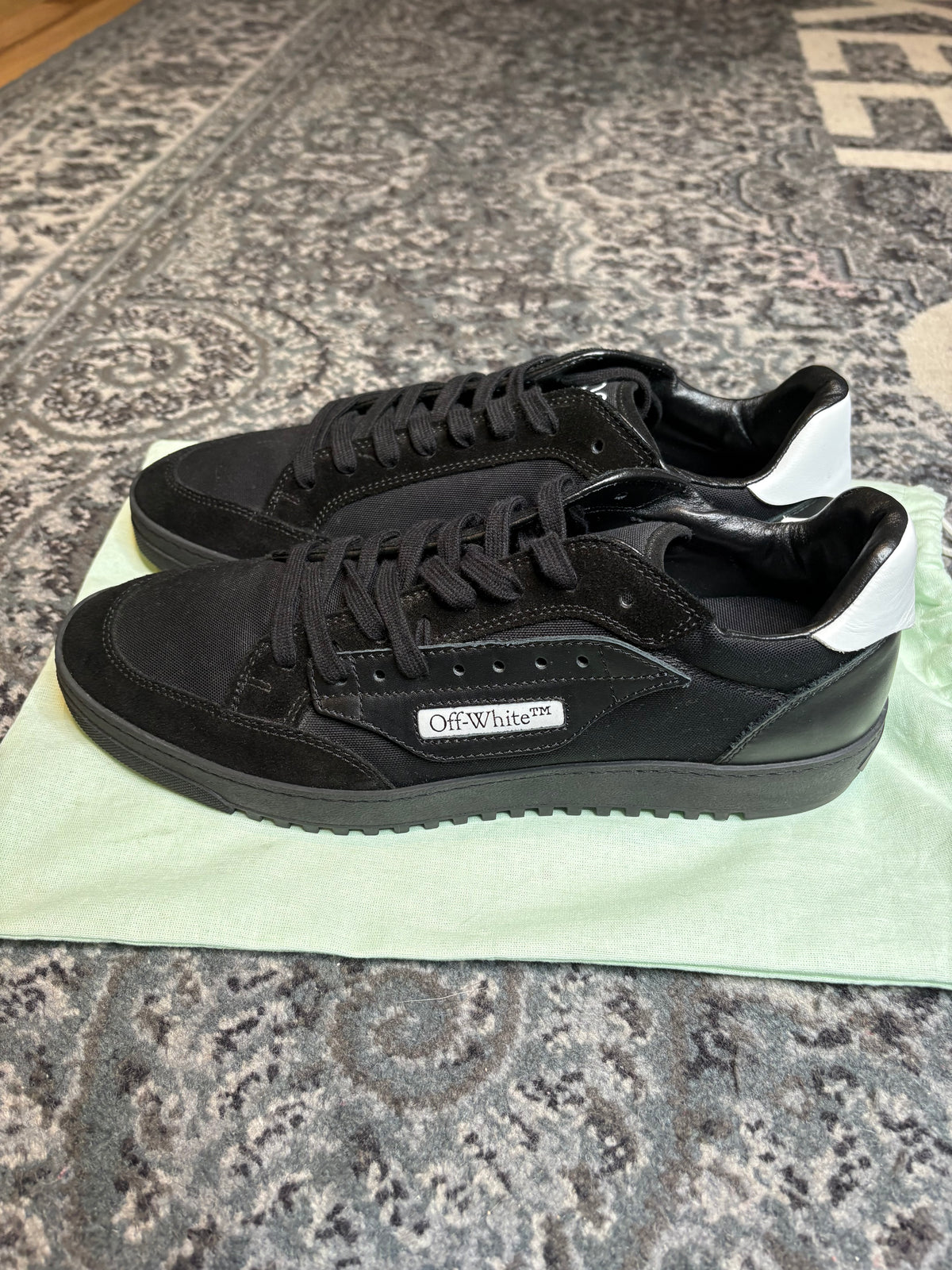 OFF-WHITE Vulcanized 5.0 Low Top “Black Black White” Clean Nb Size 13(46 EU)