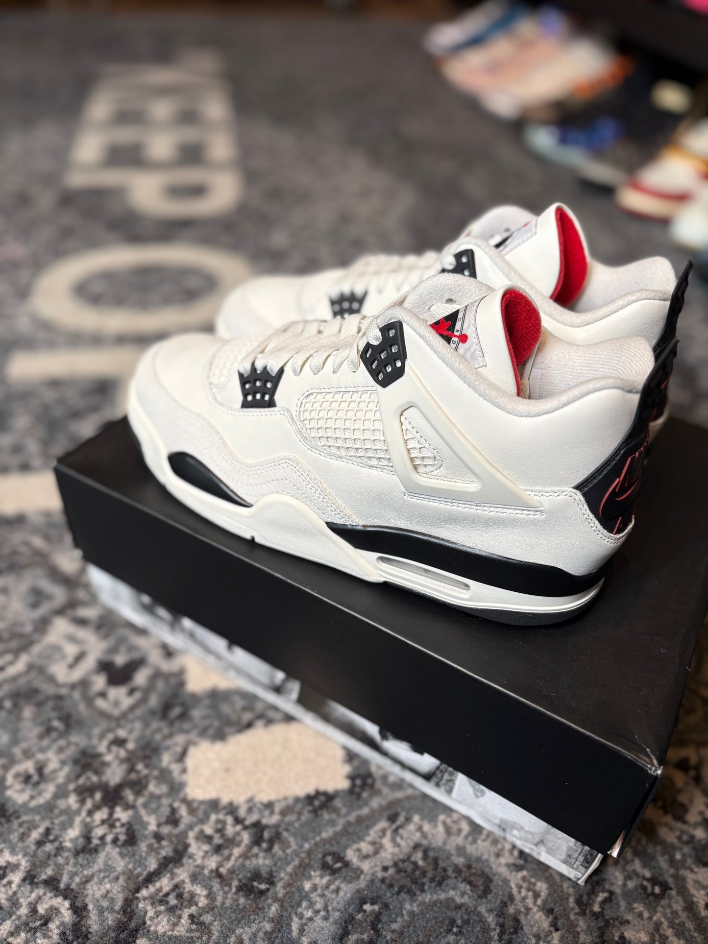 Jordan 4 Retro “Flight Club” Vnds Og Size 10.5