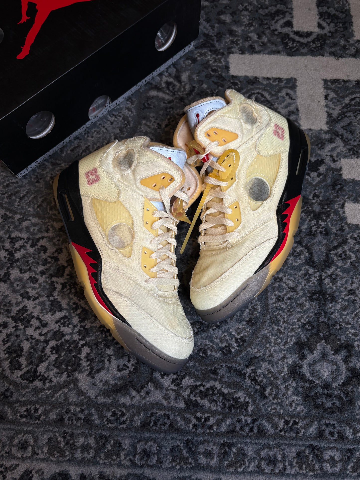 Jordan 5 Retro “Off White Sail” Clean Og Size 11