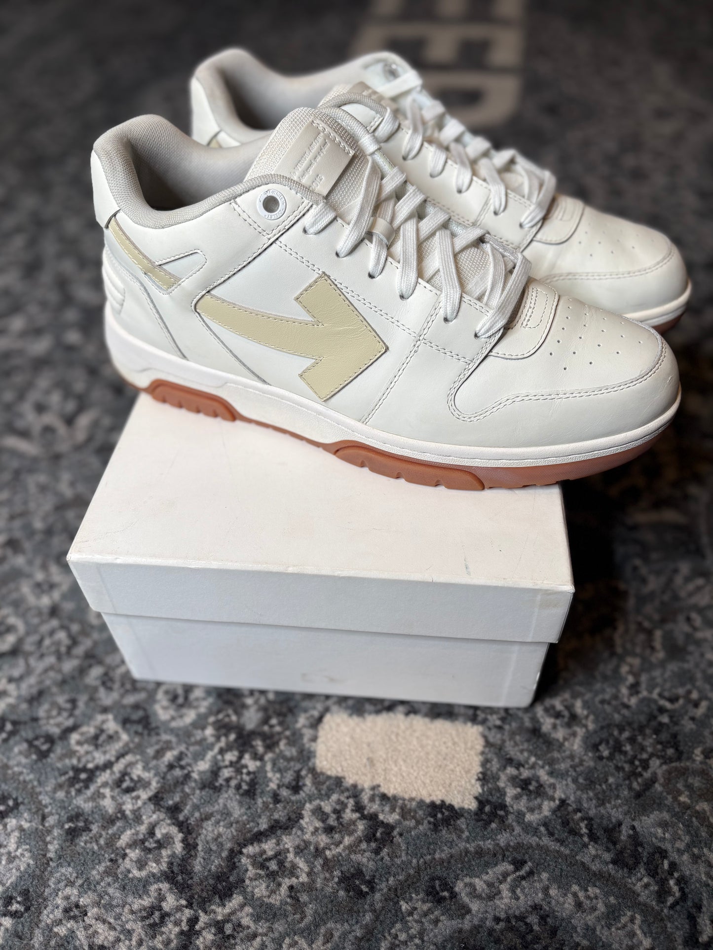 Off White Out Of Office “White and Beige” Clean Og Size 13(46 EU)