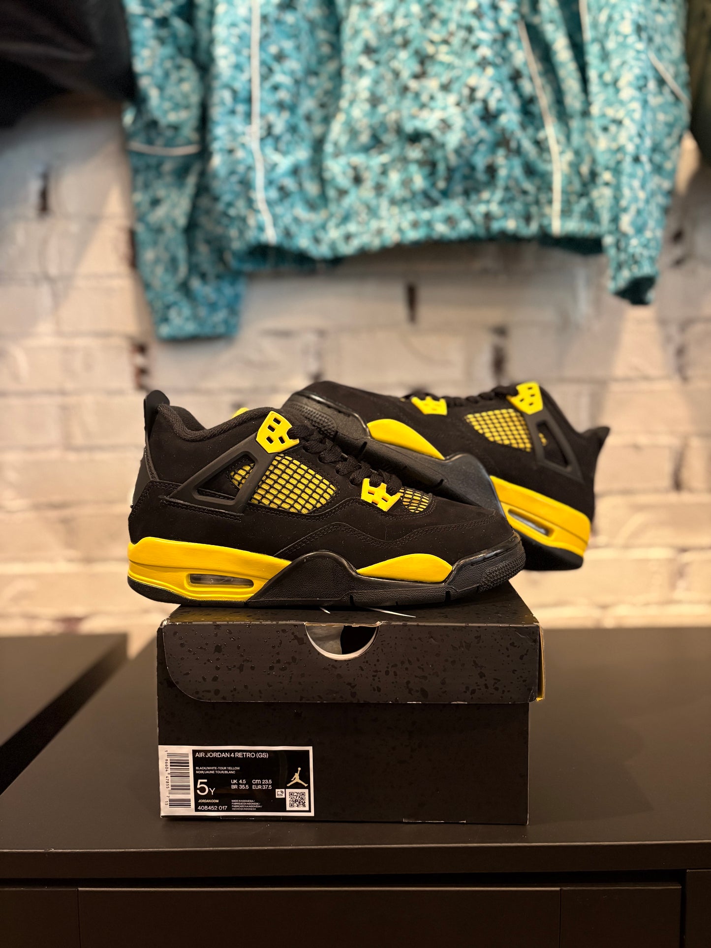 Air Jordan 4 Retro Yellow Thunder PO OG Size 5y