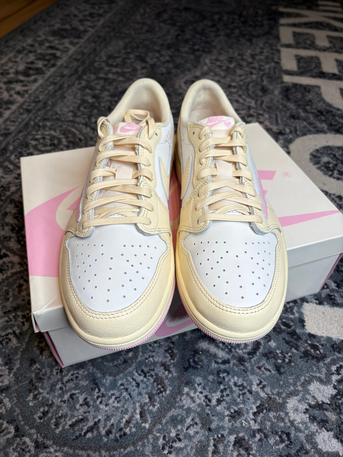 Jordan 1 Retro Low “Shy Pink” Vnds Og Size 10.5