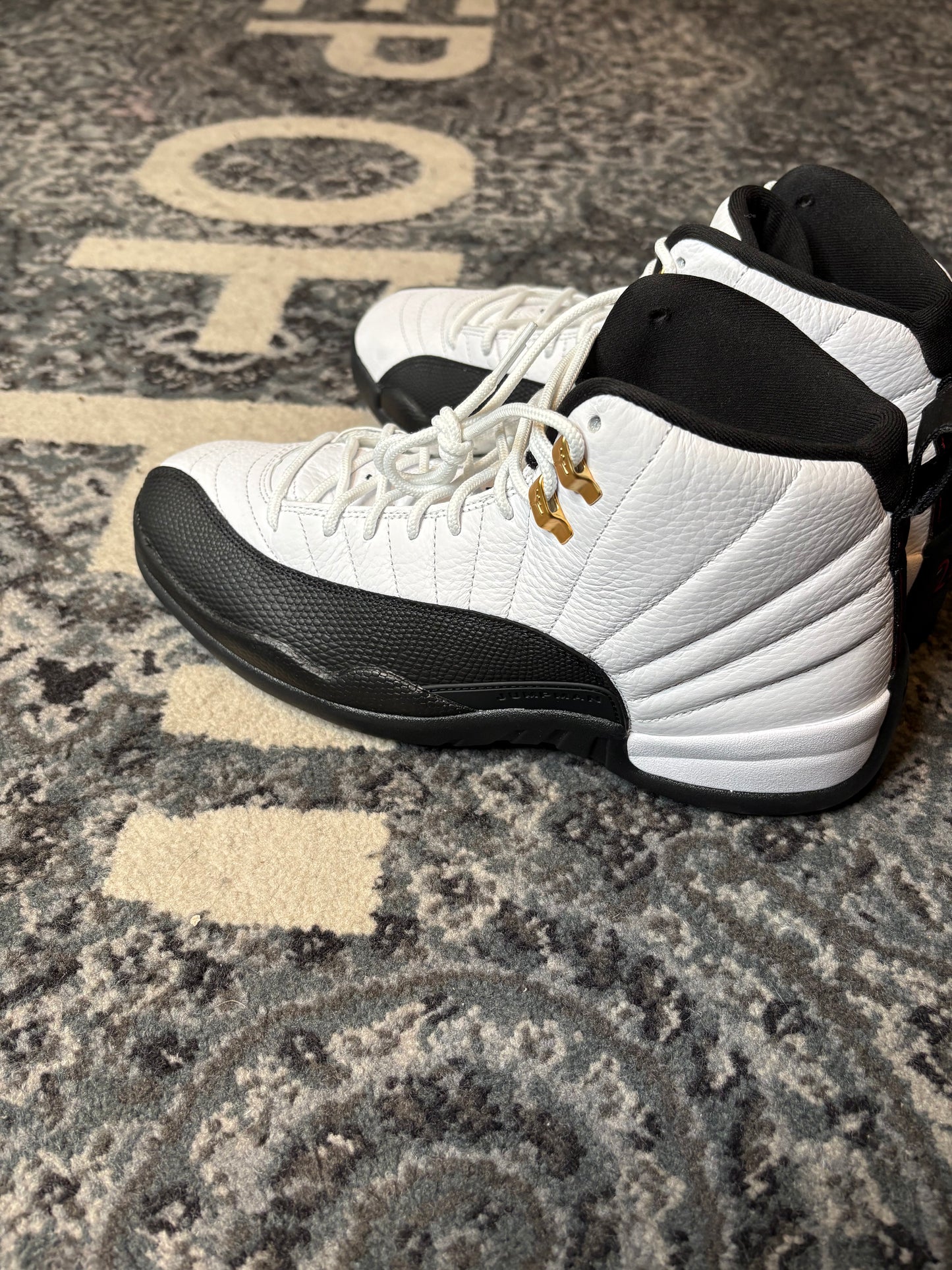 Jordan 12 Retro “Taxi” CLEAN NB SIZE 11