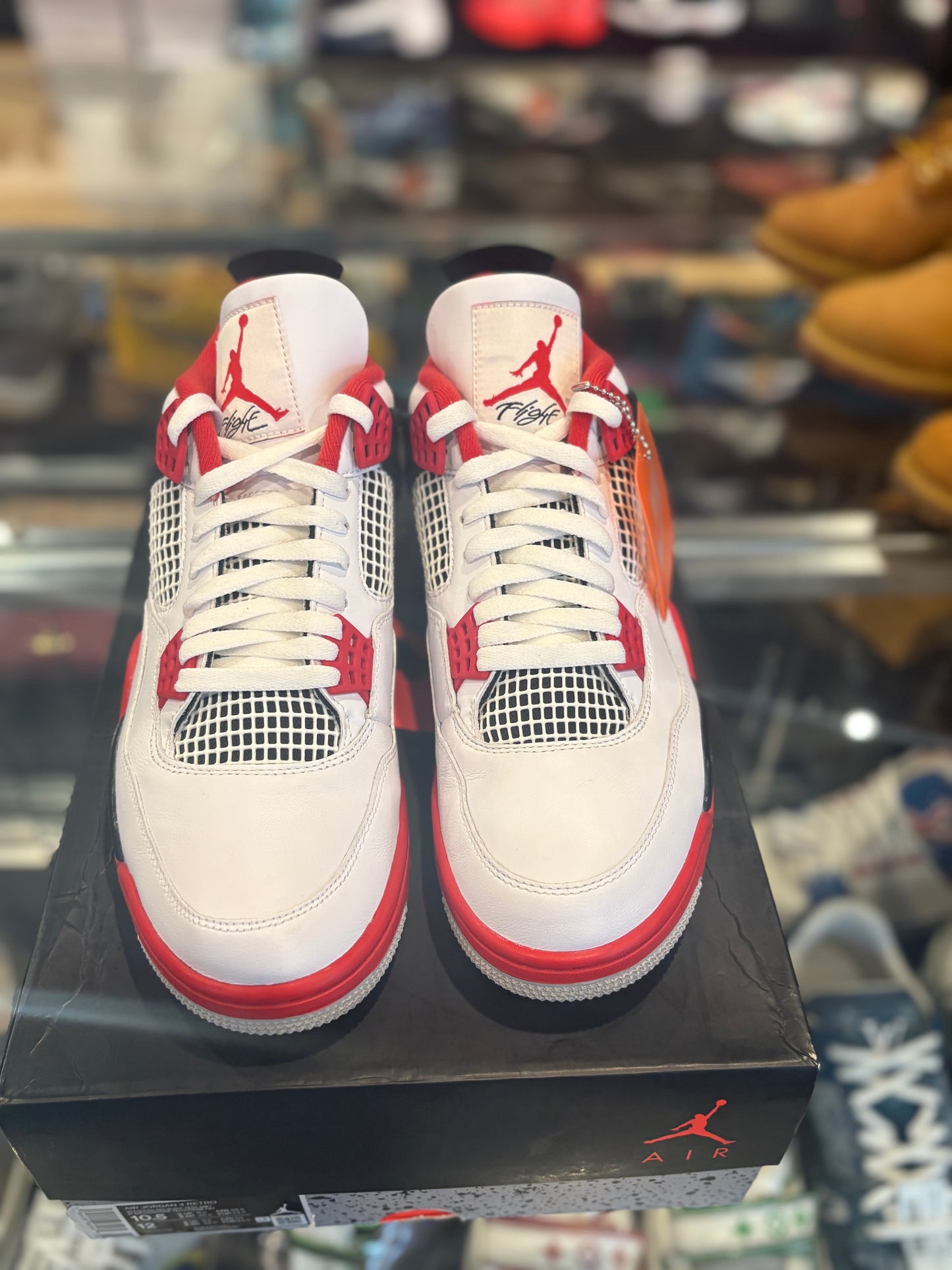 Jordan 4 ‘Fire red’ size 10.5 VNDS OG all