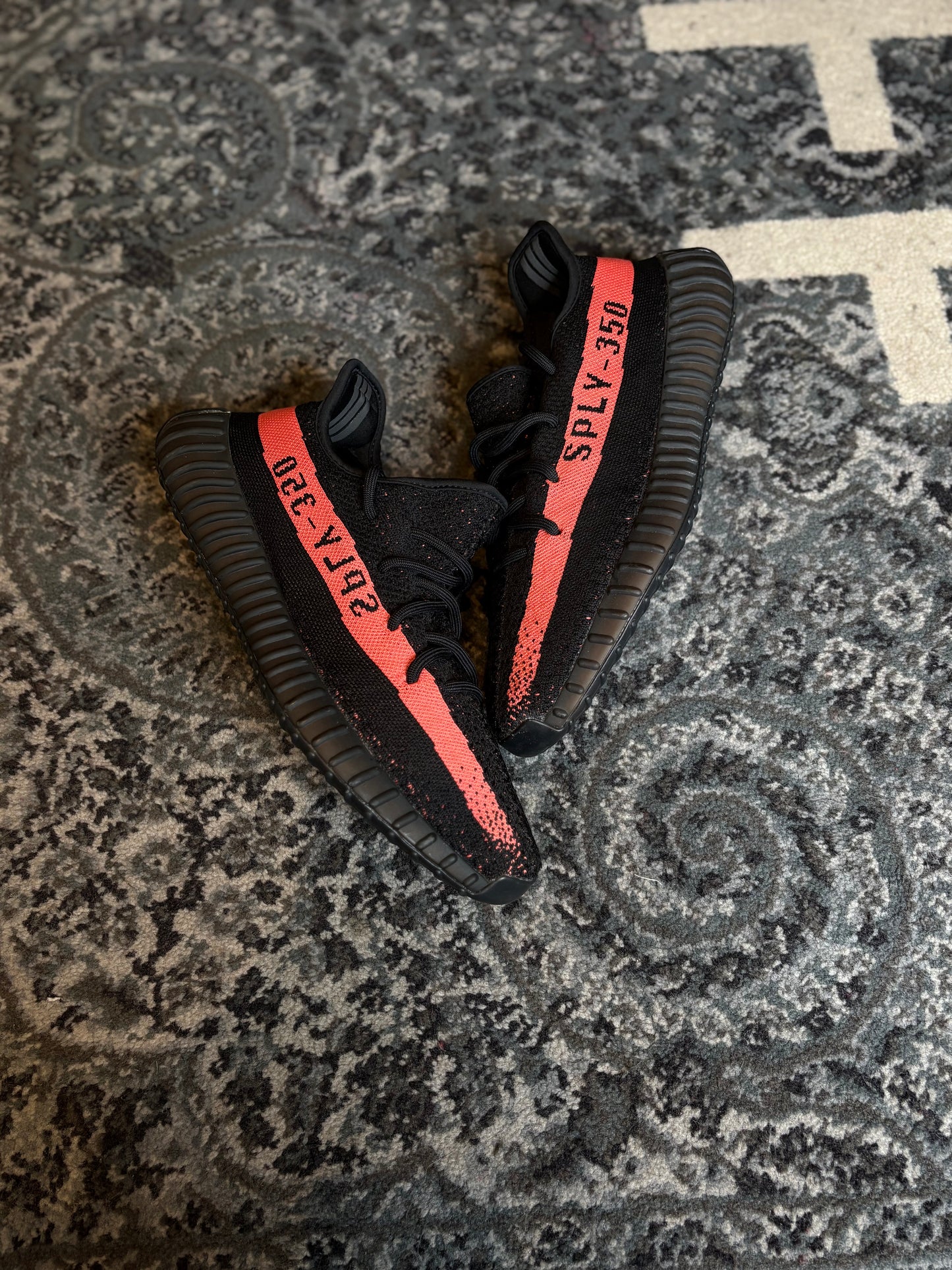 Yeezy Boost 350 V2 “Core Black Red” Clean Nb Size 10
