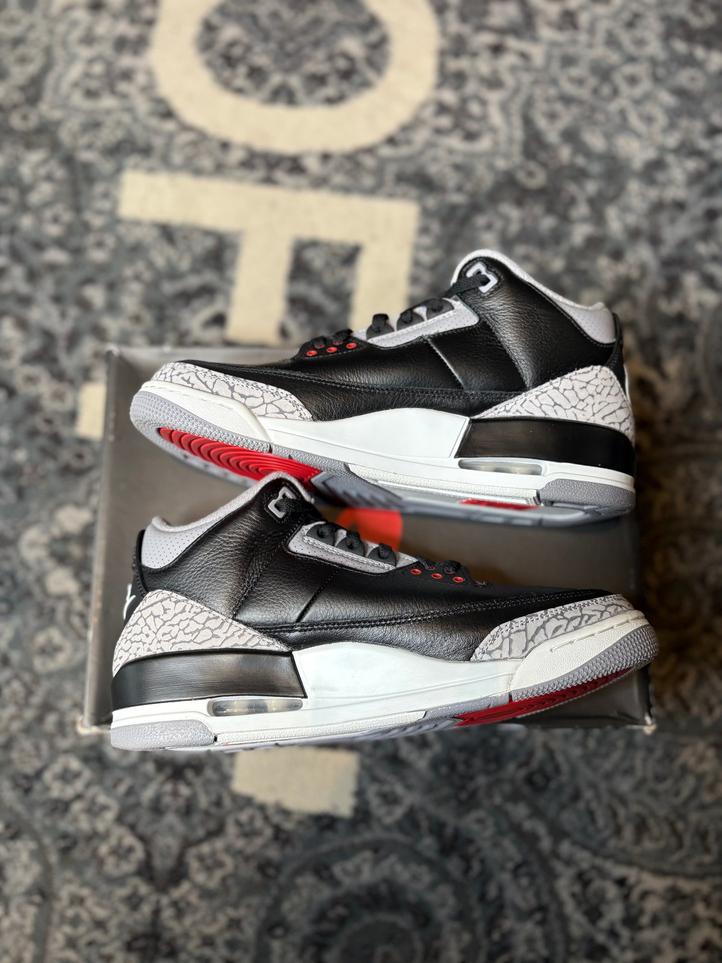 Jordan 3 Retro “Black Cement” CLEAN OG SIZE 9