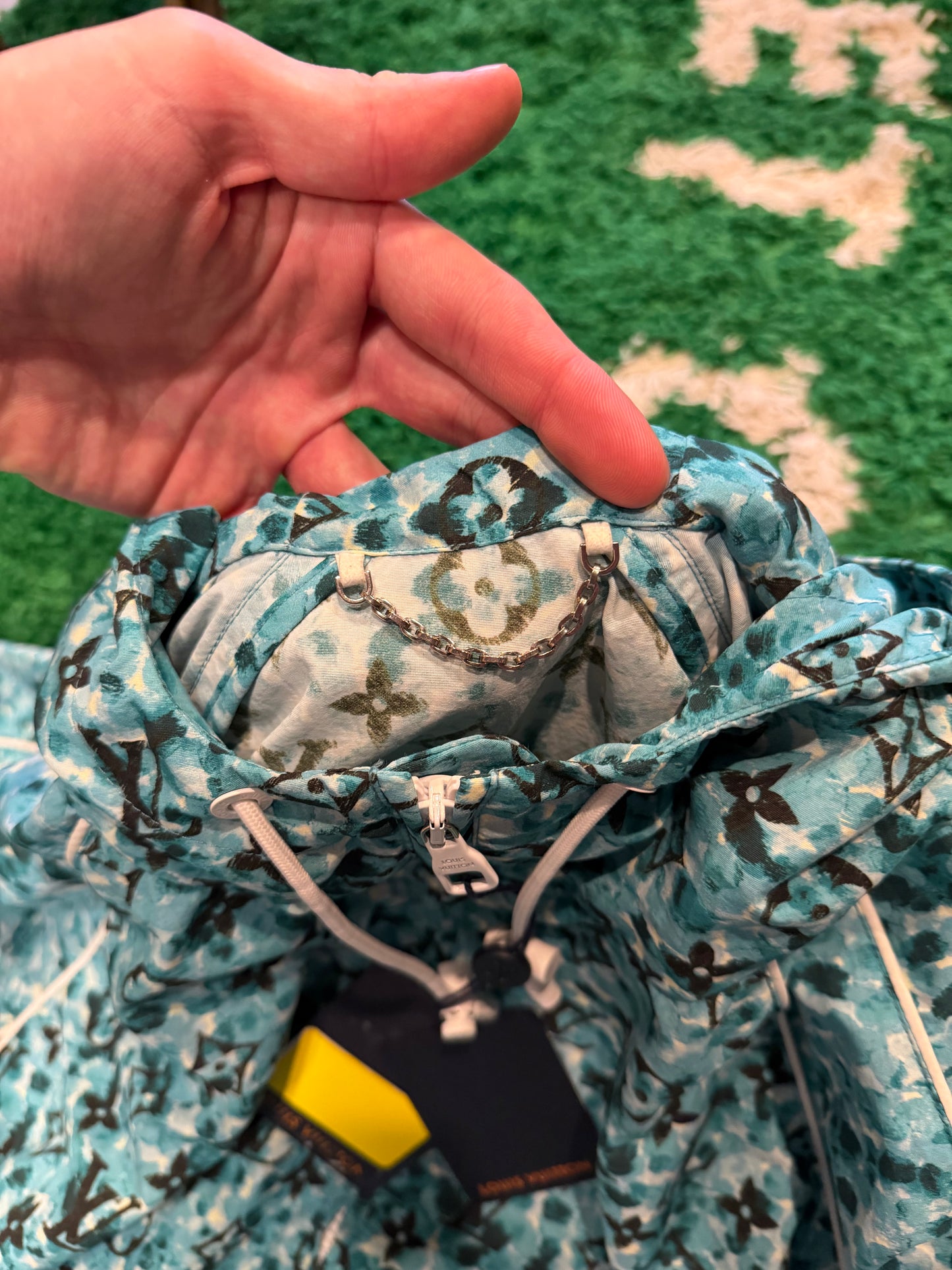 Louis Vuitton Mint Monogram Windbreaker DS Size 48