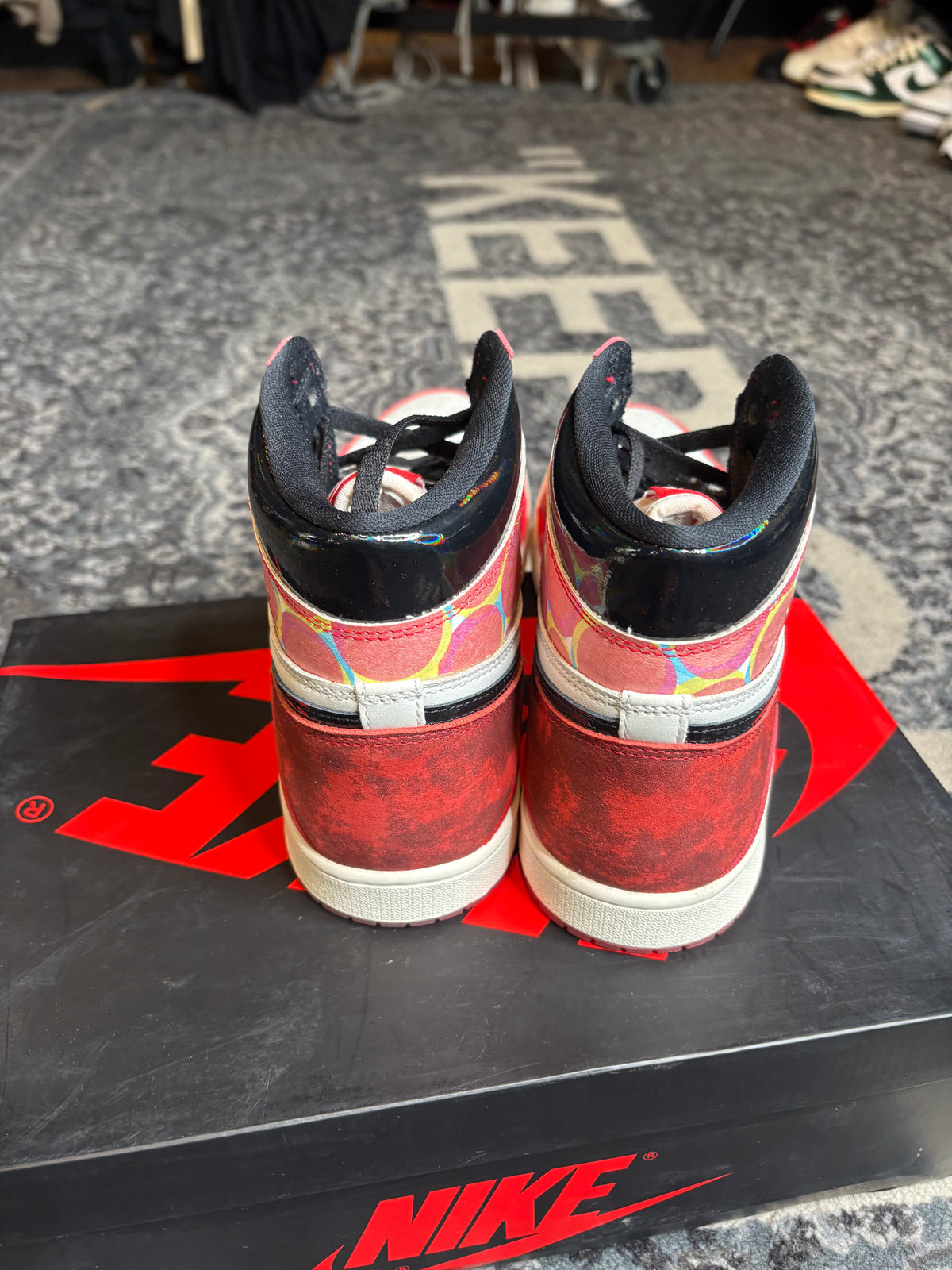 Jordan 1 Retro “Spider Man Across The Spider Verse” Clean Og Size 11