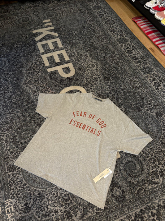 FOG Essentials Gray/Red Tee DS Size Small