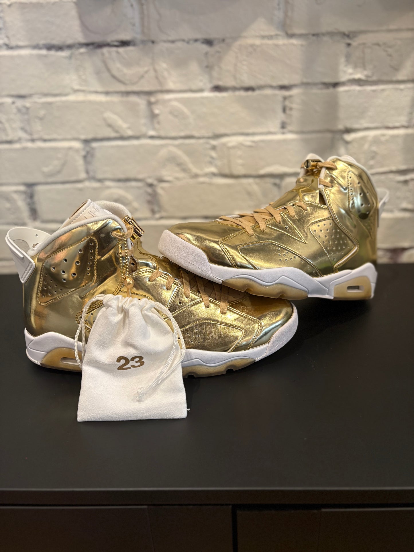 Jordan 6 Retro Pinnacle Metallic Gold DS NB Size 10.5