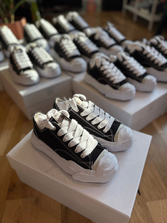 Maison Mihara Hank Black DS