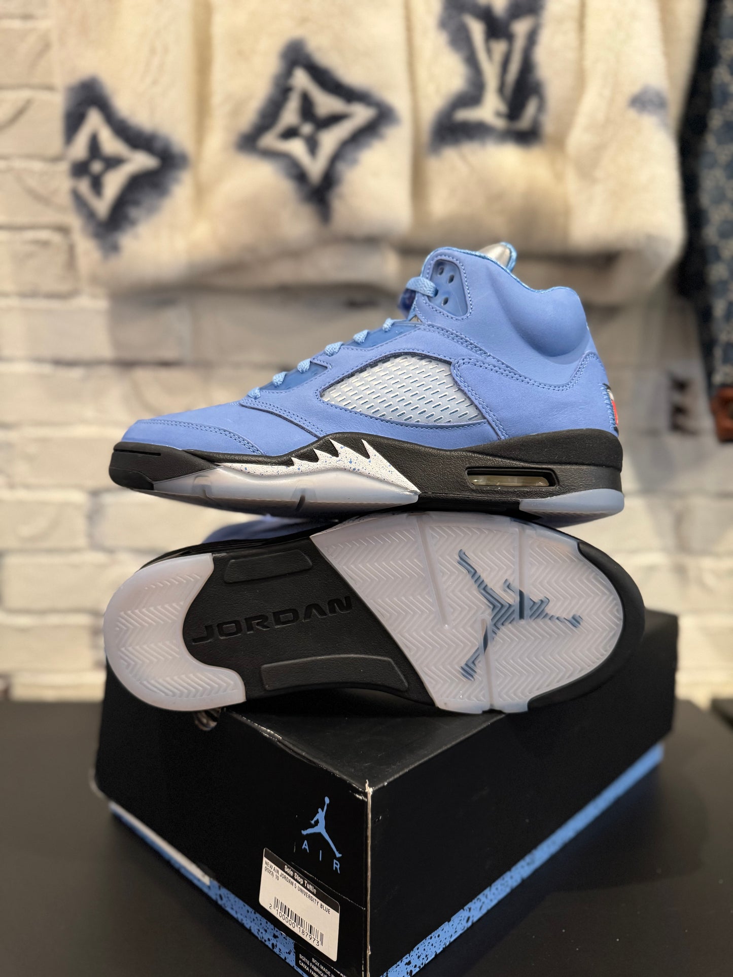 Jordan 5 UNC DS OG Size 10