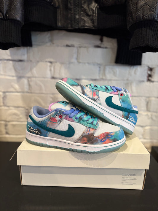 SB Dunk Low Futura Laboratories Bleached Aqua Clean OG Size 7
