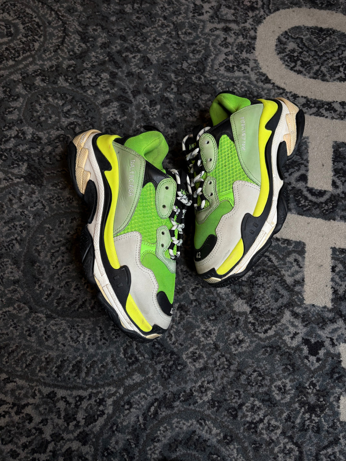 Balenciaga Triple S “Lime Green” Po Nb Size 9(42 EU)