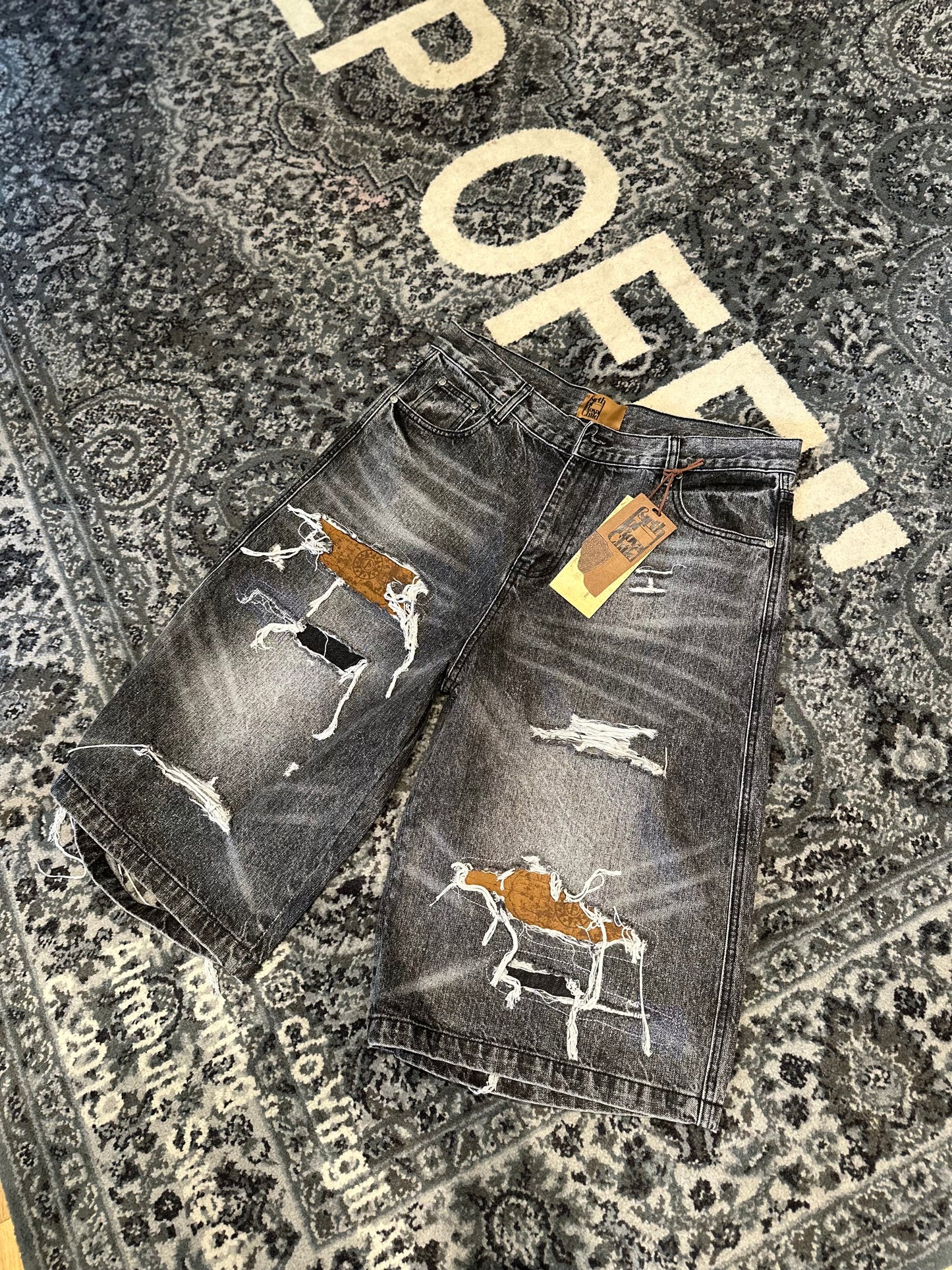 Birth of Royal Child Jorts DS Size XL