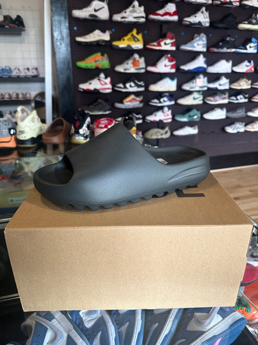 Yeezy Slide Dark Onyx Size 12