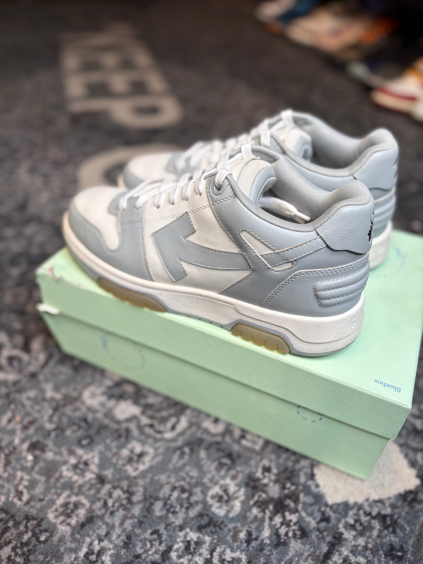 Off White Out Of Office “Grey and White” Po Og Size 10(43 EU)