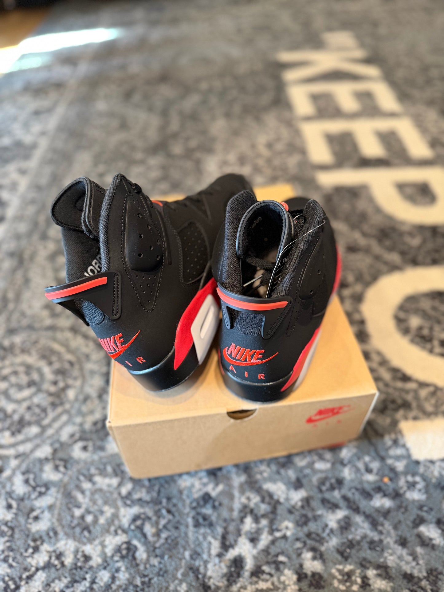 Jordan 6 Infrared ‘Salesman’ 2026 DS OG