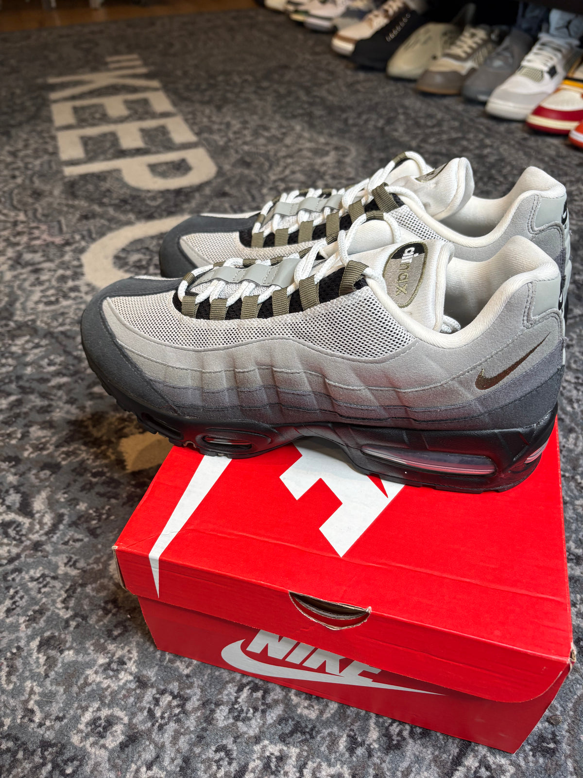 Nike Air Max 95 “Big Bubble Black Medium Olive” Clean Og Size 12M/13.5W