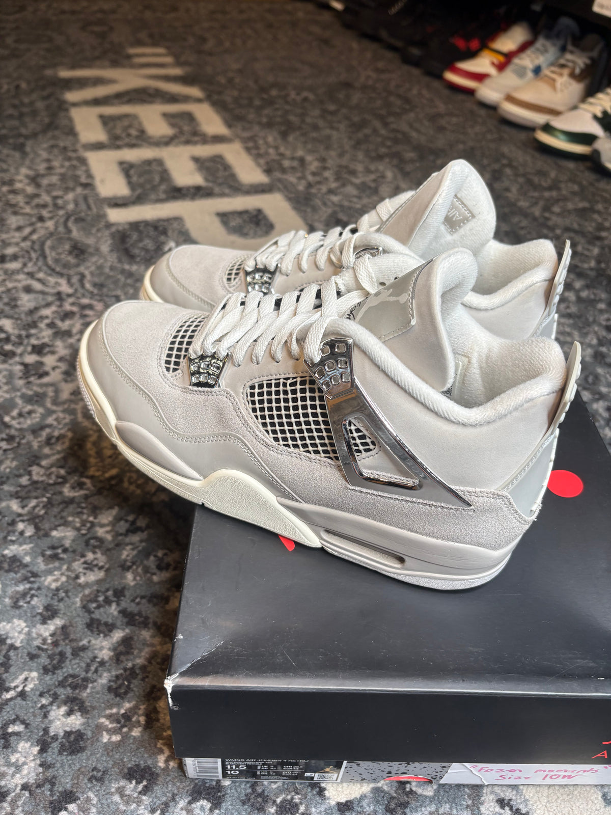 Jordan 4 Retro “Frozen Moments” Clean Rb Size 10M/11.5W