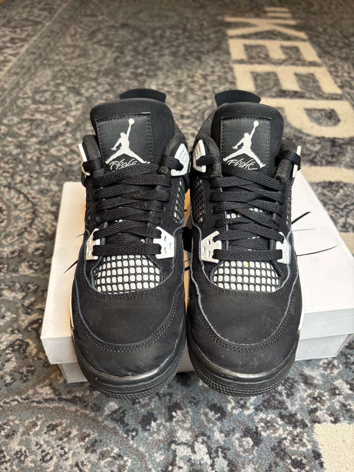 Jordan 4 Retro “White Thunder” Po Og Size 5Y