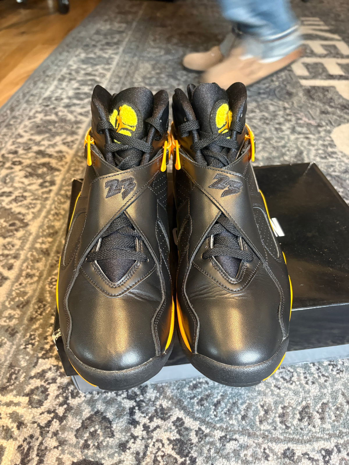 Jordan 8 Retro “Taxi Yellow Black” Clean Og Size 10.5M/12W