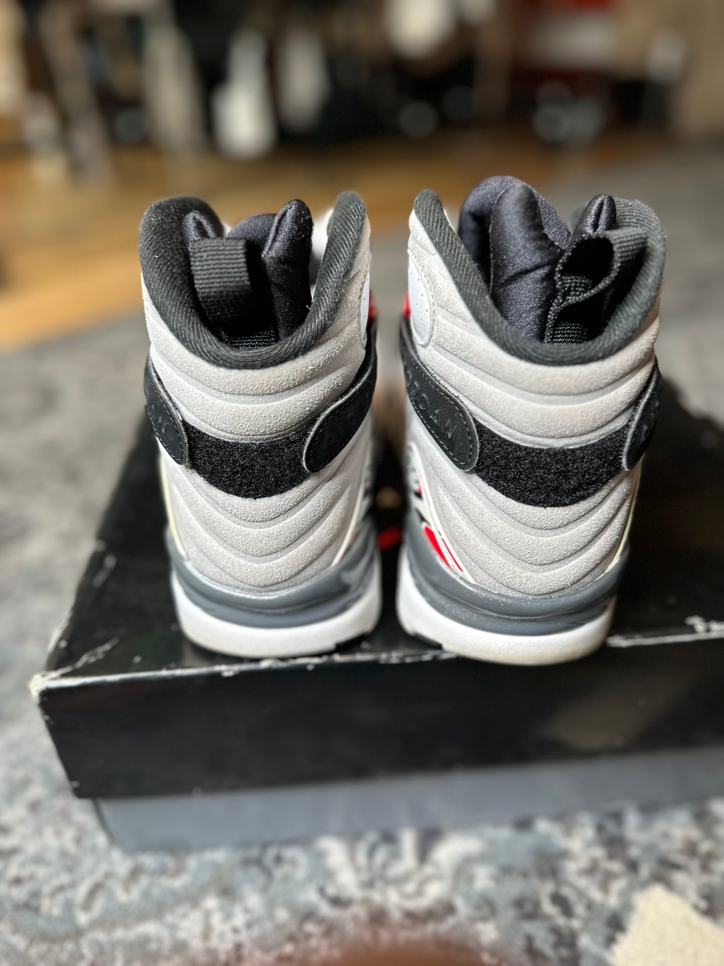 Jordan 8 Retro “Bugs Bunny” Clean Rb Size 8