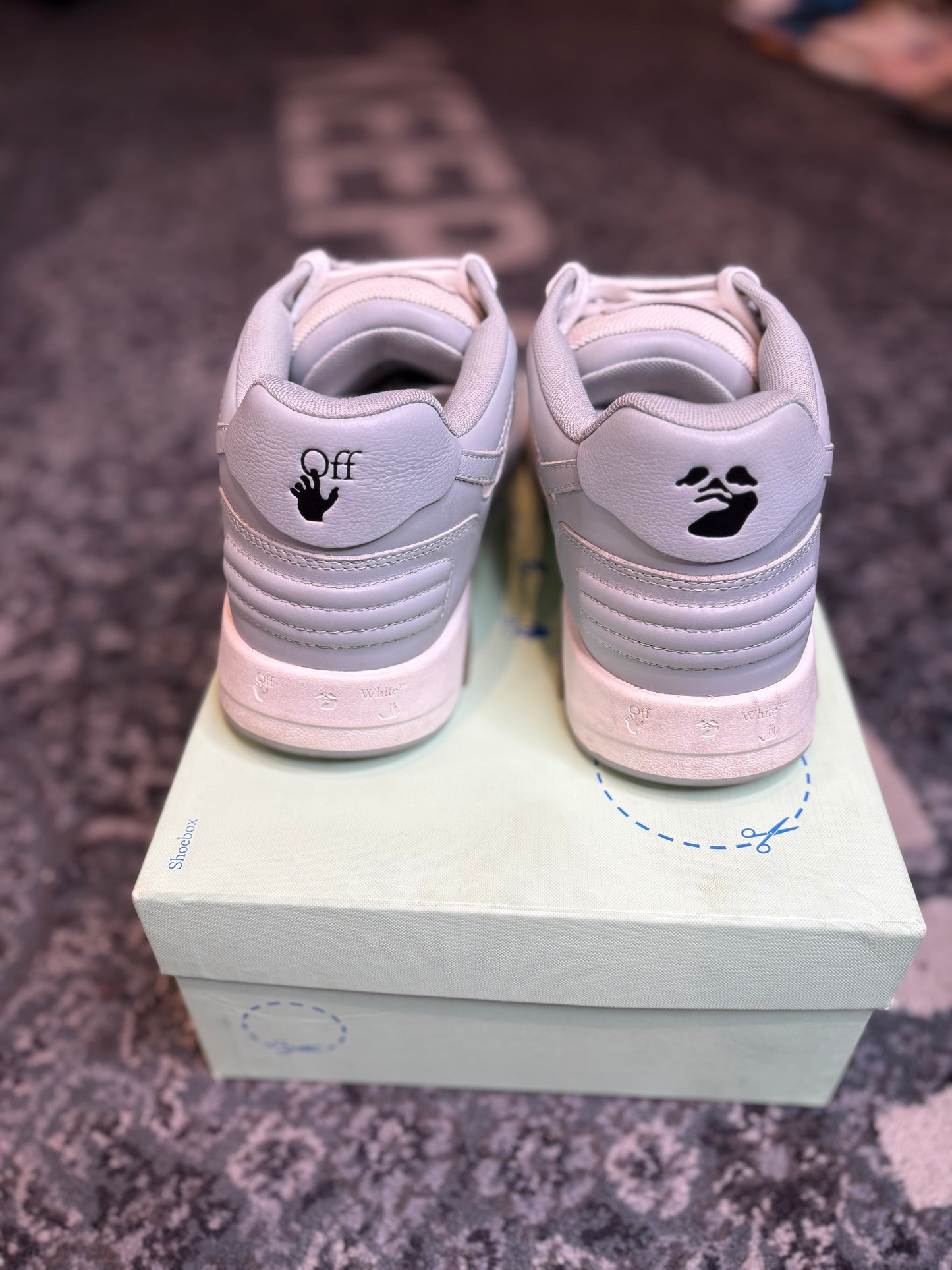 Off White Out Of Office “Grey and White” Po Og Size 10(43 EU)