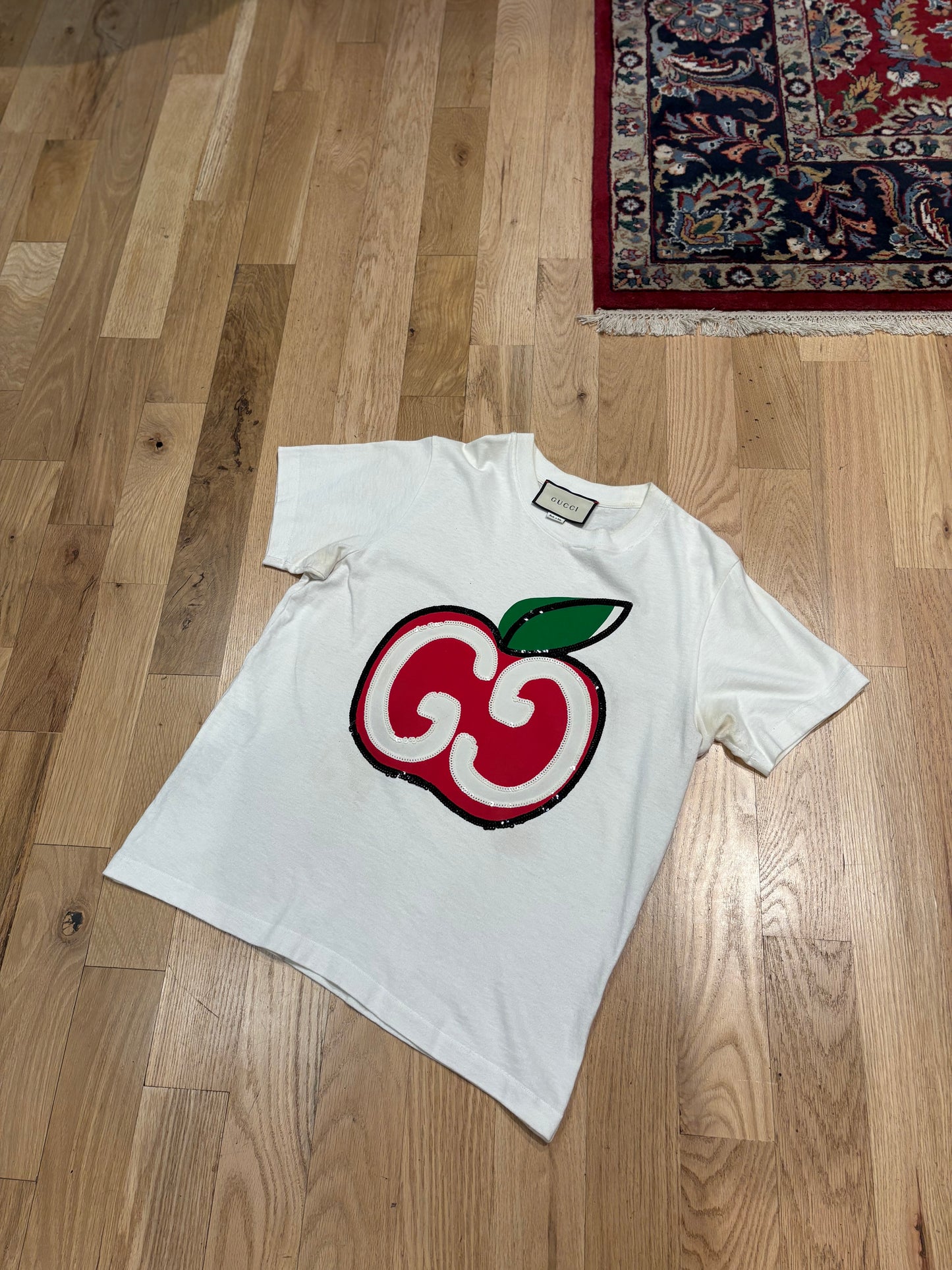 Gucci Apple Tee Size Small