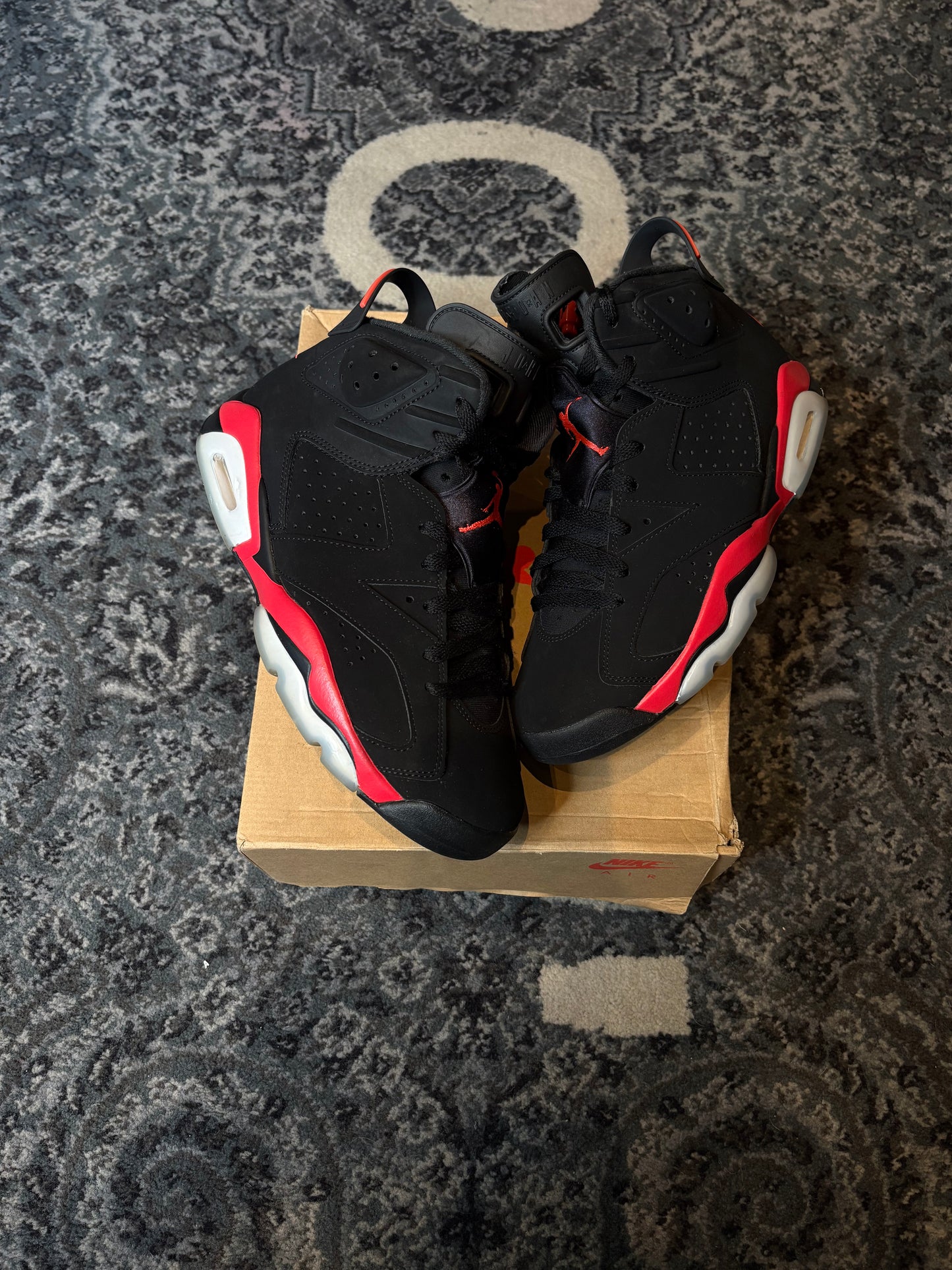 Jordan 6 Retro “Salesman Infrared” Clean Og Size 9